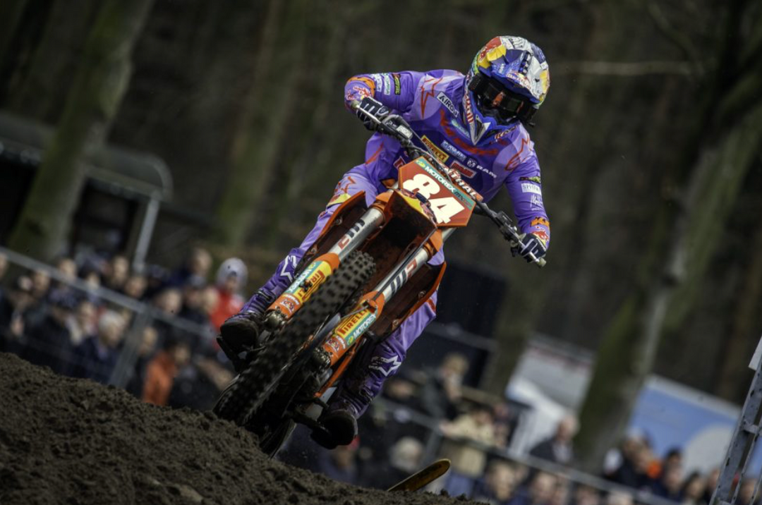 JEFFREY HERLINGS IN A CLASS OF HIS OWN IN MX1 RACES IN ROUND TWO OF DUTCH MASTERS AT OLDEBOEK