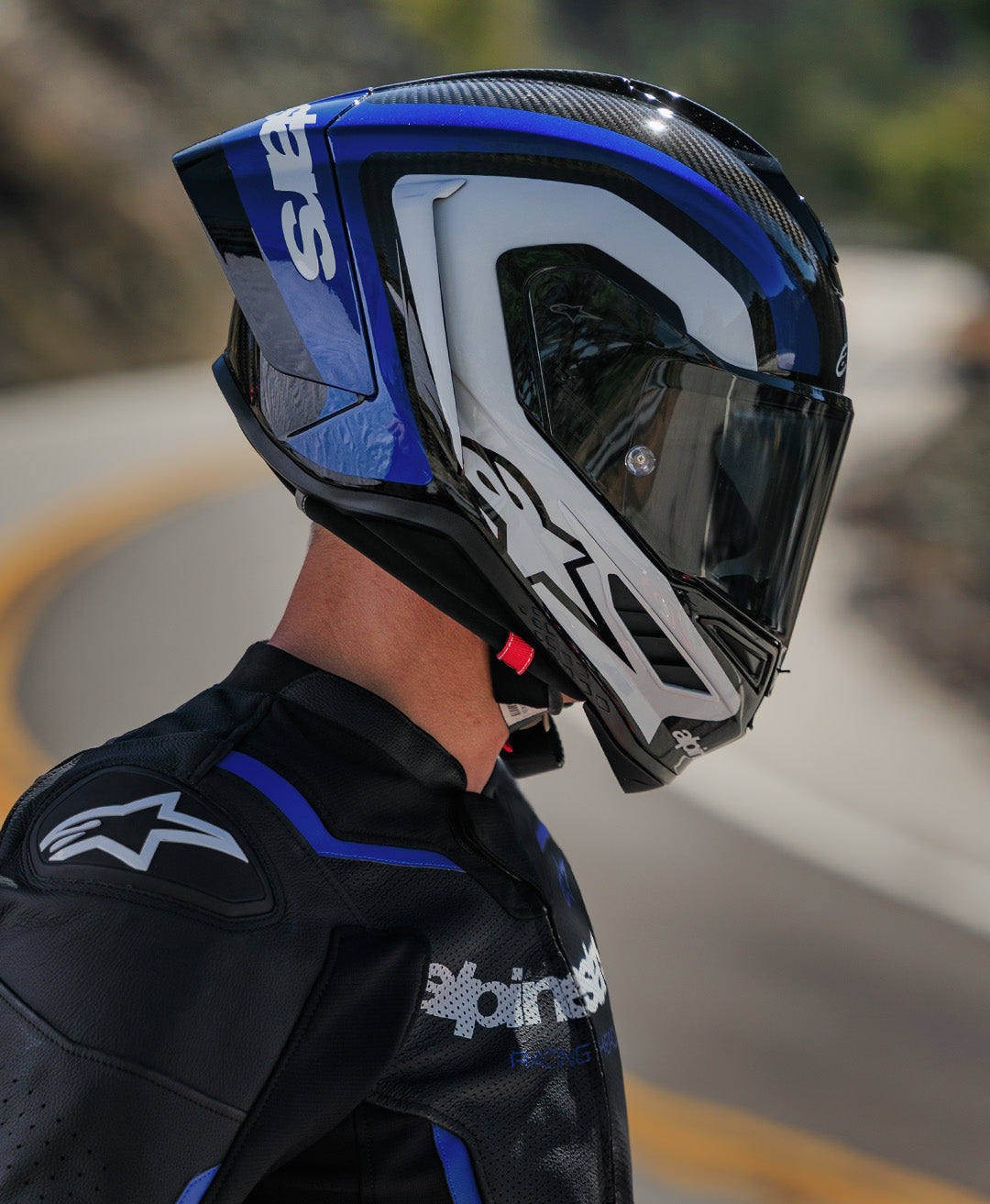 alpinestars street bike helmet Supertech R10 Element - Motorcycle R10 Helmet has been engineered to provide the perfect blend of excellent ventilation Supertech R10 Racing Helmets