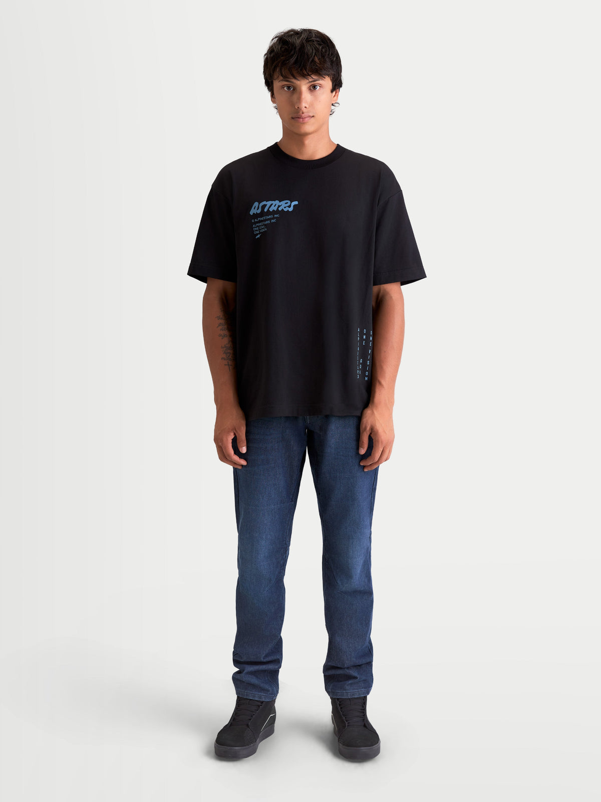 Alpinestars Chalk Oversized CSF Tee, Casual Sportswear Short Sleeve T-Shirt for Men, Black with Blue Astars Graphic on Chest, Relaxed Oversized Silhouette, Cotton and Polyester Blend, Motorsport Lifestyle Wear
