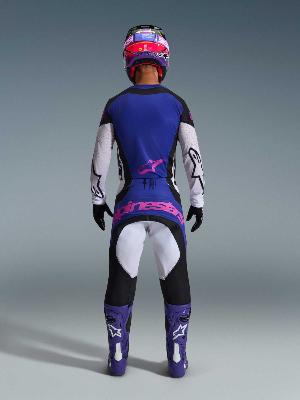 2026 Techstar Knif Gear Set
