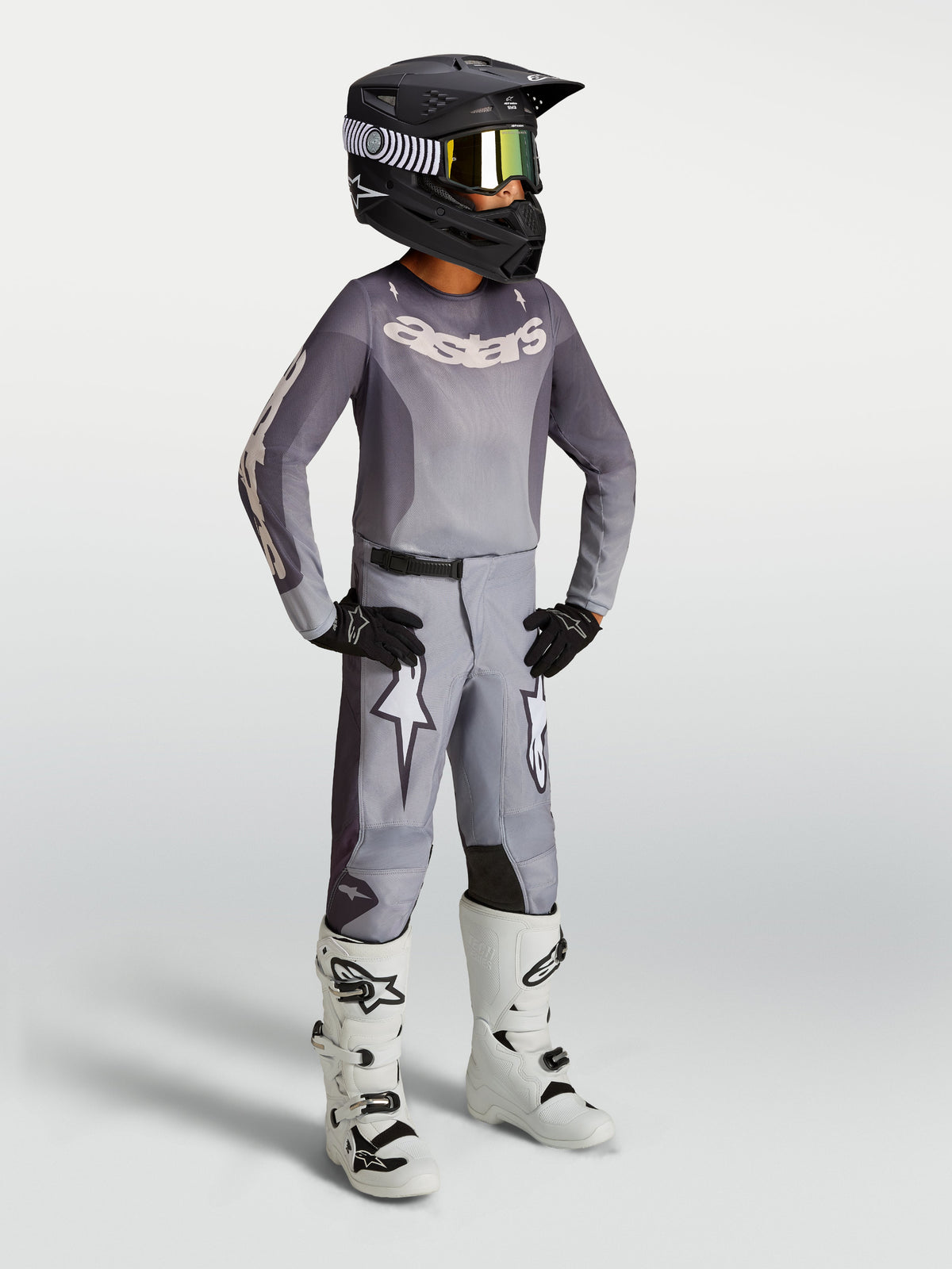 Youth Fluid Amber Gear Set