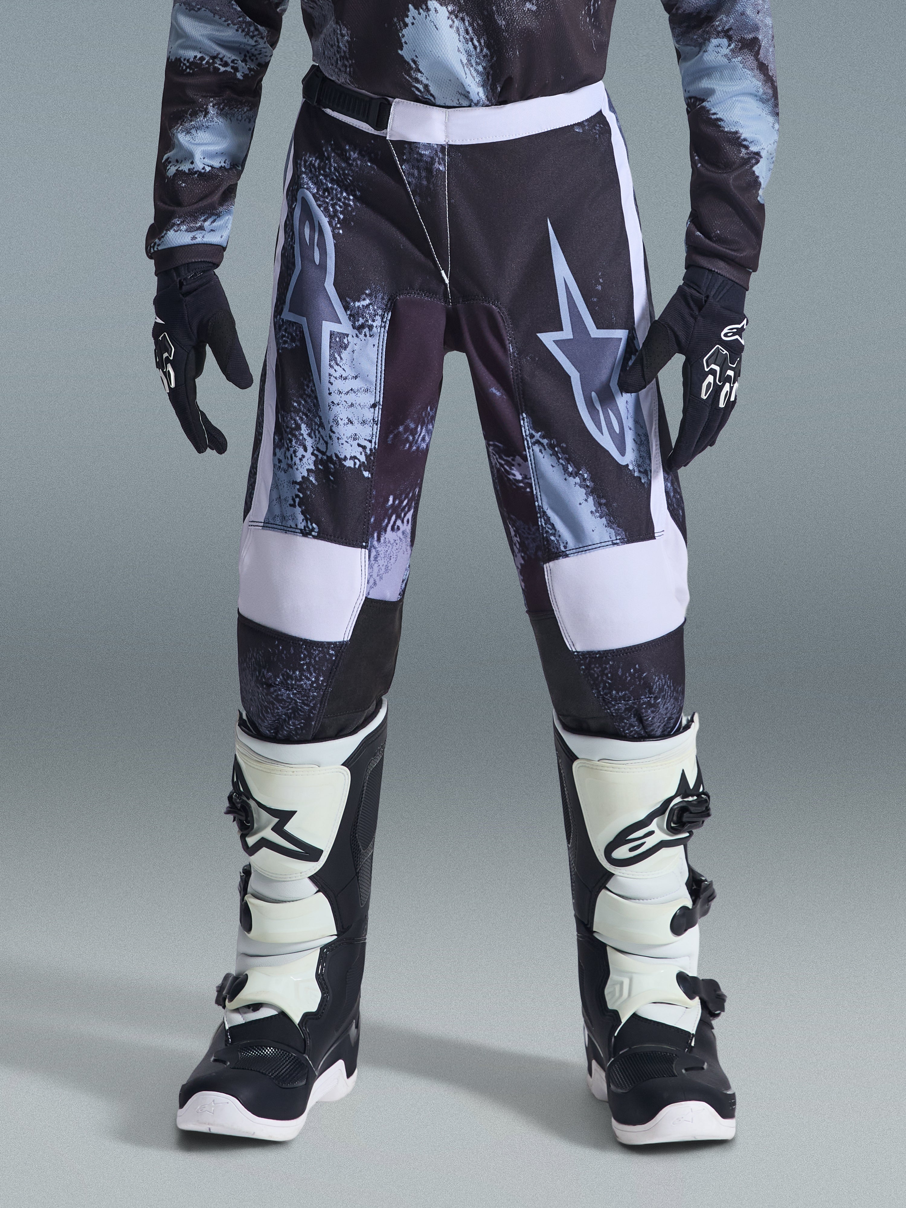 2026 Youth Fluid Lahnd - MX Pants | Alpinestars®