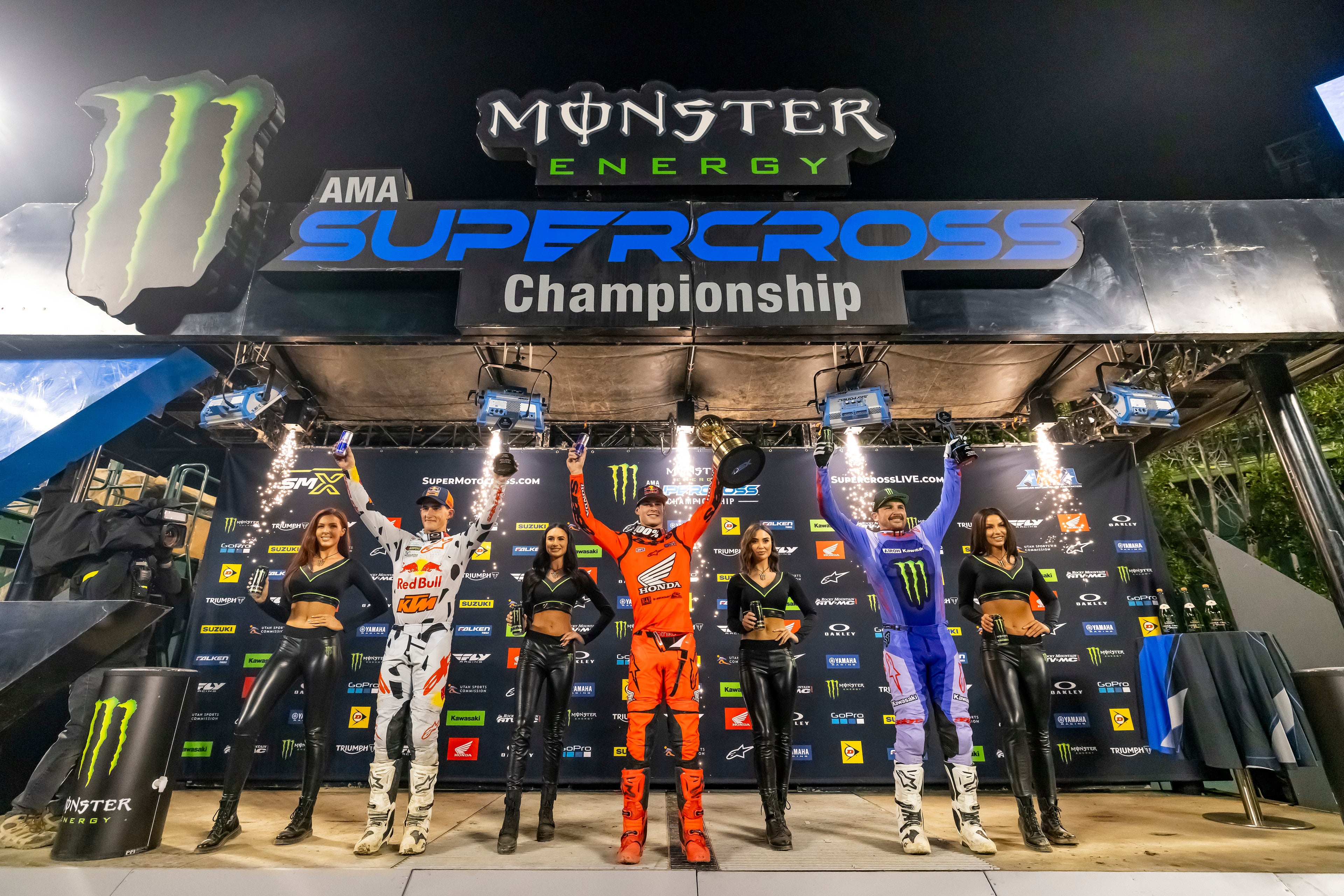 ALPINESTARS TOP NINE LOCK-OUT AS JETT LAWRENCE DOMINATES 450SX OPENER AT ANAHEIM 1 IN CALIFORNIA