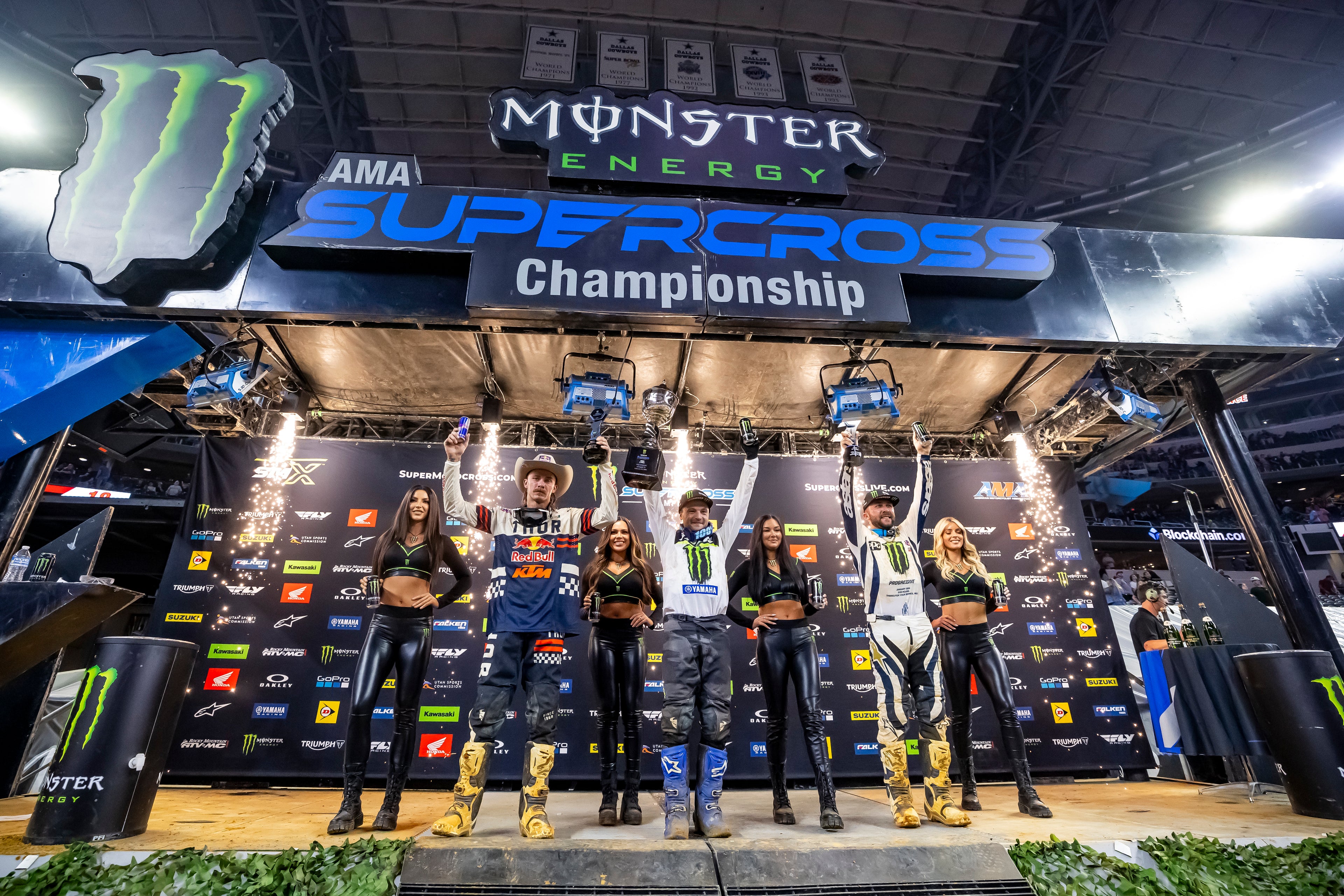 ALPINESTARS TOP SEVEN LOCK-OUT AS COOPER WEBB WINS ARLINGTON 450SX IN