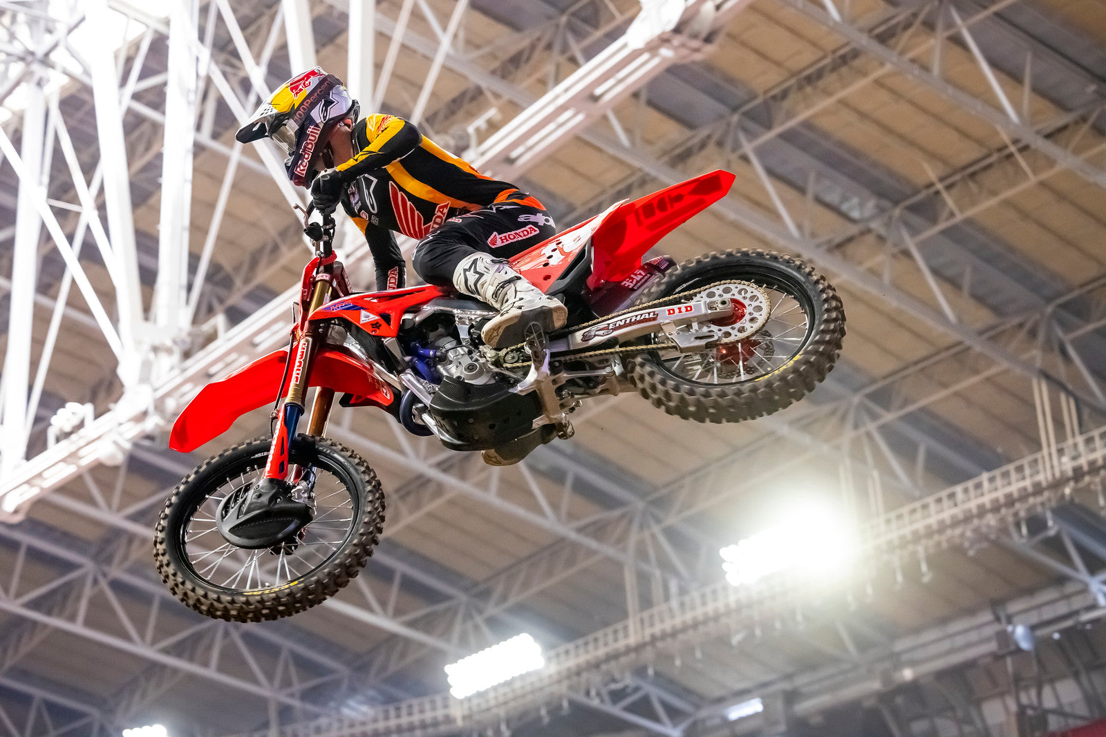 HIGH-FLYING JETT LAWRENCE STORMS TO 250SX WEST VICTORY AT GLENDALE; LEVI KITCHEN THIRD