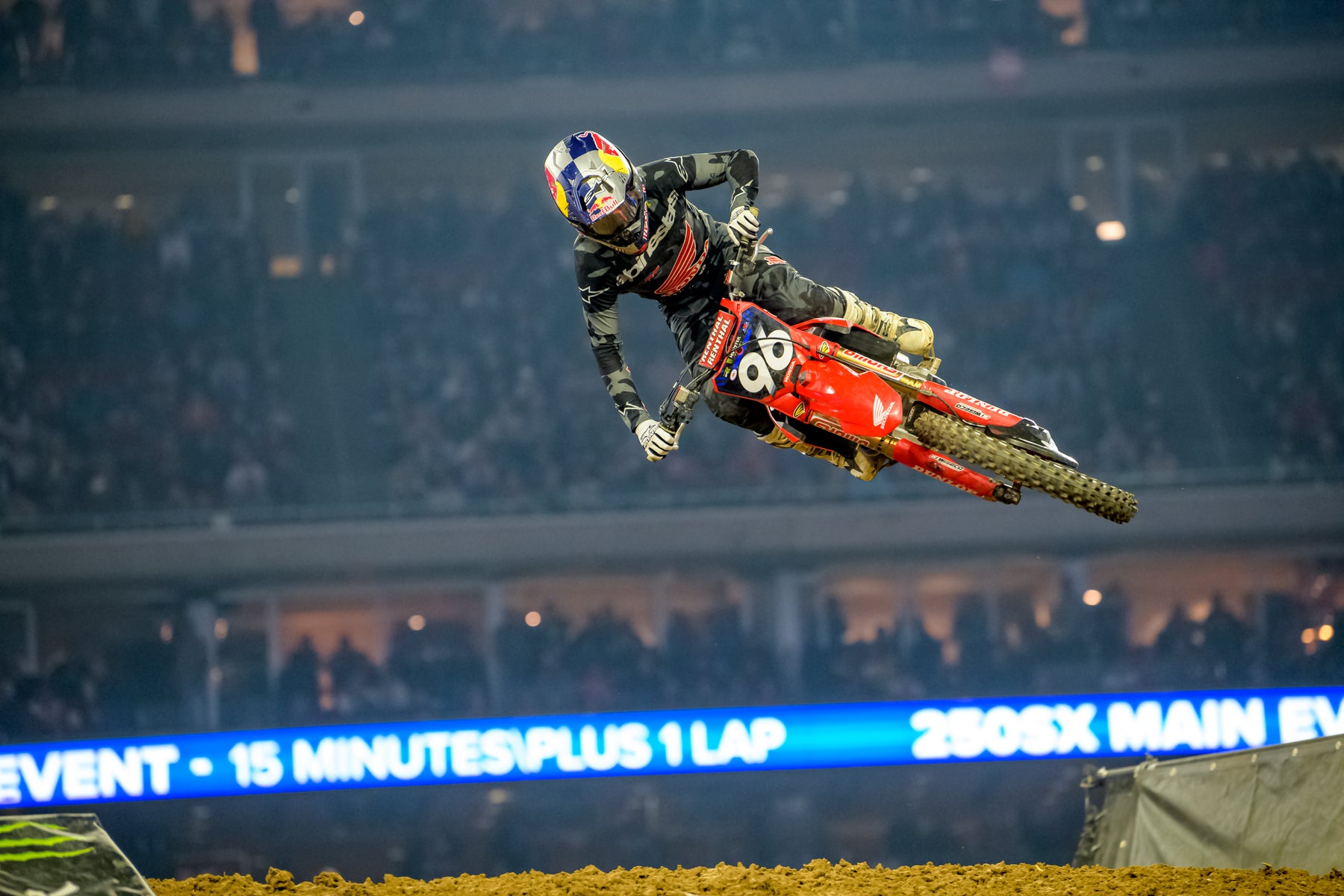ALPINESTARS TOP FOUR LOCK-OUT AS HUNTER LAWRENCE IS VICTORIOUS IN 250SX EAST VICTORY IN HOUSTON