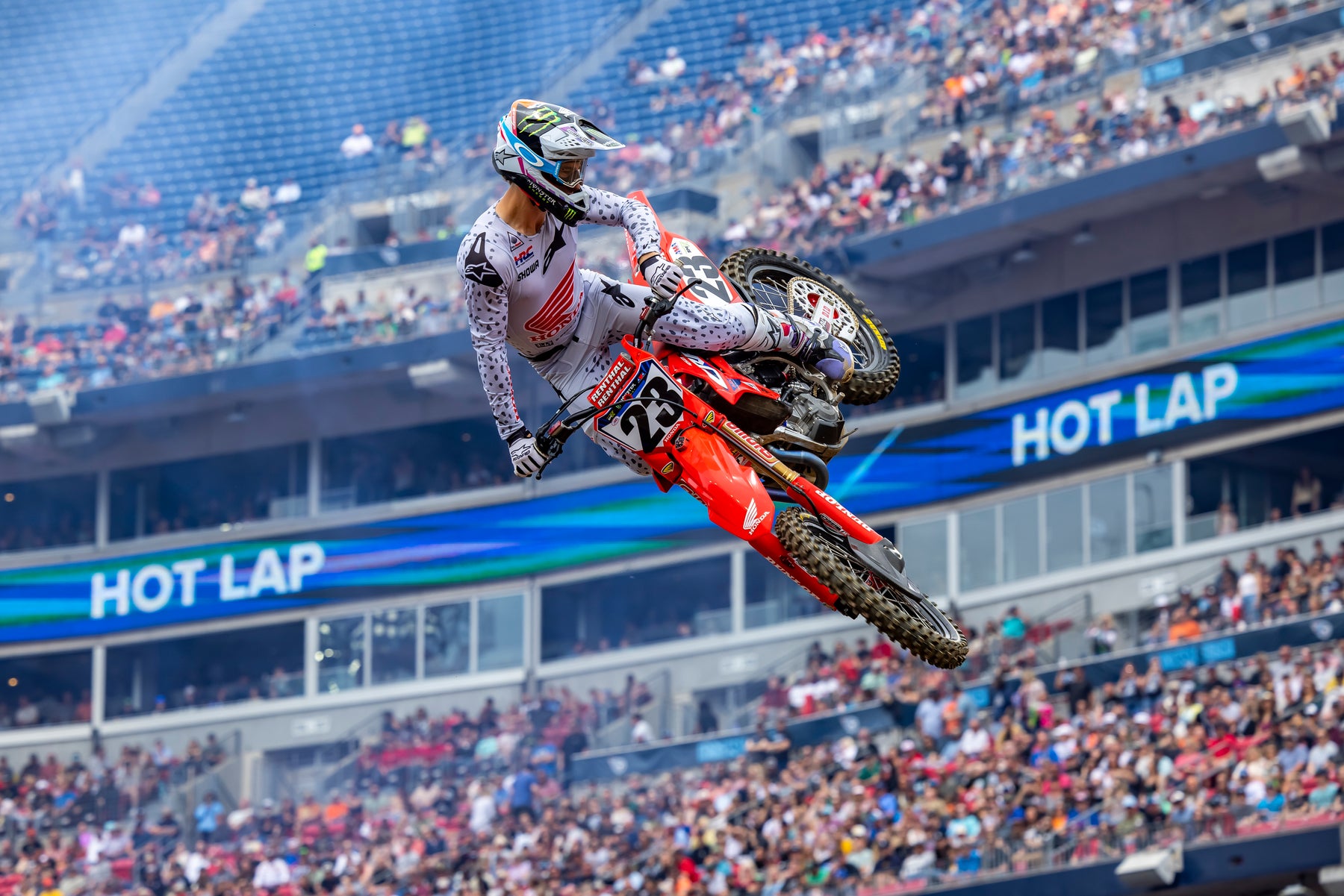 ALPINESTARS 1-2 AS CHASE SEXTON HITS THE RIGHT NOTES TO EDGE ELI TOMAC IN 450SX THRILLER IN NASHVILLE