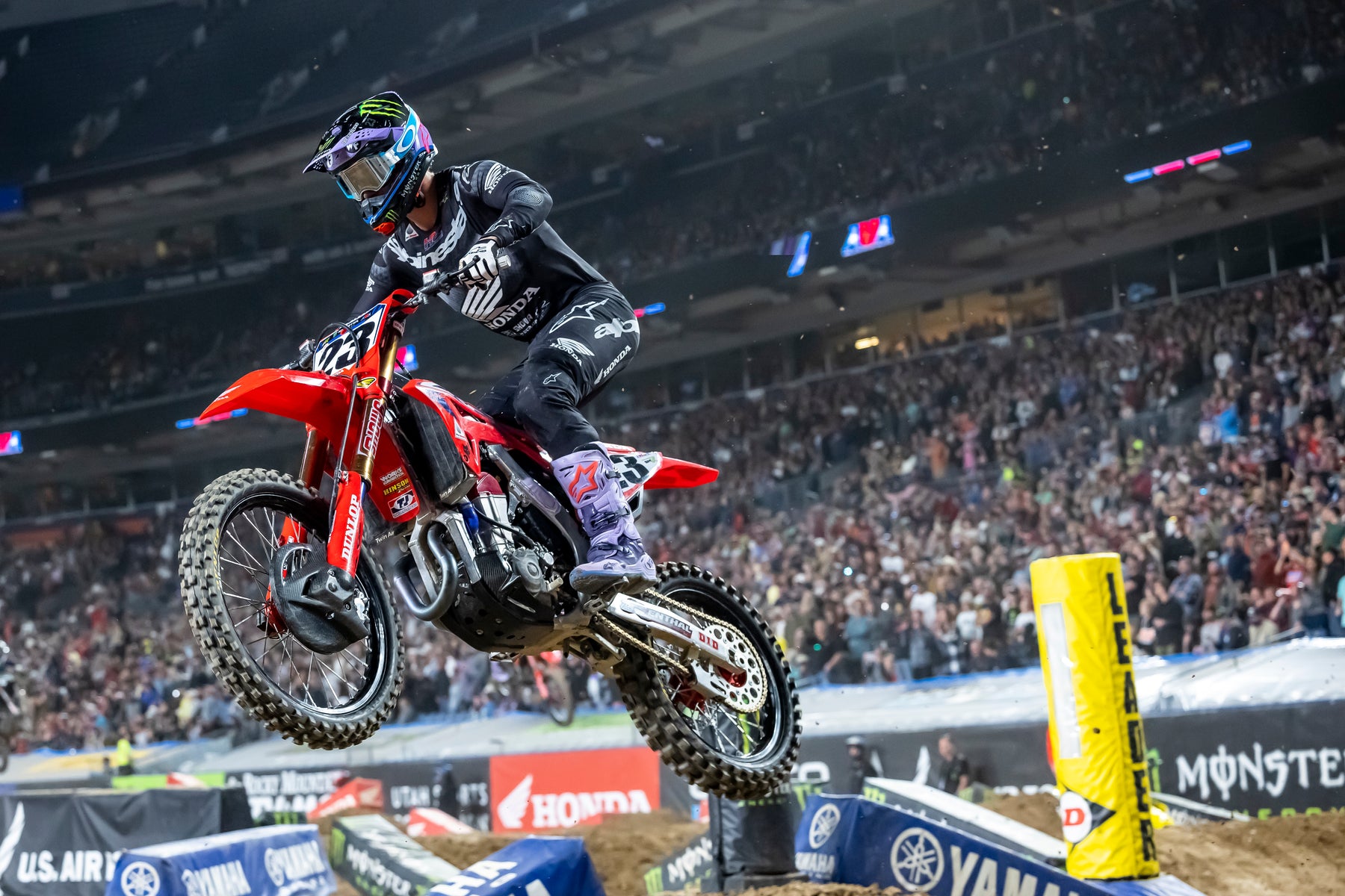 HIGH-FLYING CHASE SEXTON DELIVERS CHAMPION'S RIDE TO STORM TO 450SX VICTORY IN DENVER