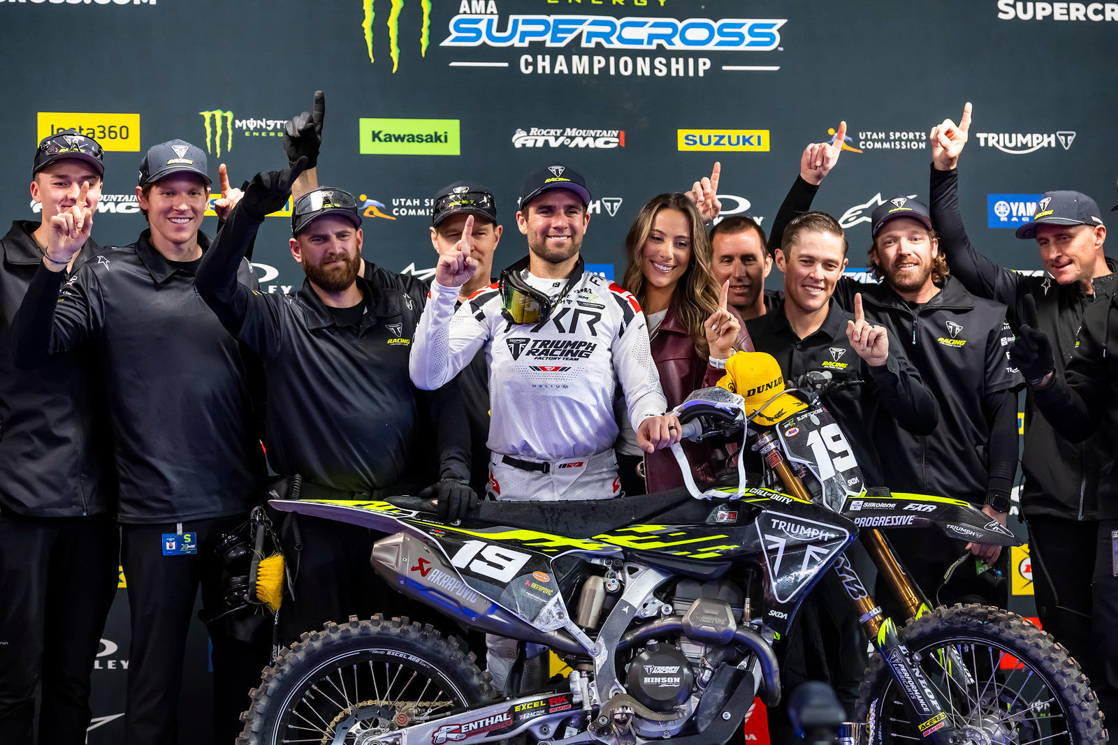 ALPINESTARS TOP-FIVE SWEEP AS JORDON SMITH MAKES HISTORY