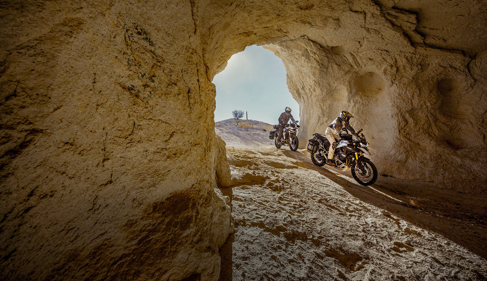 ALPINESTARS TAKES ON DEATH VALLEY