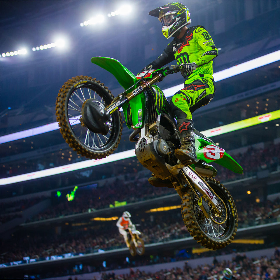 Eli Tomec races to 450SX crown in Texas
