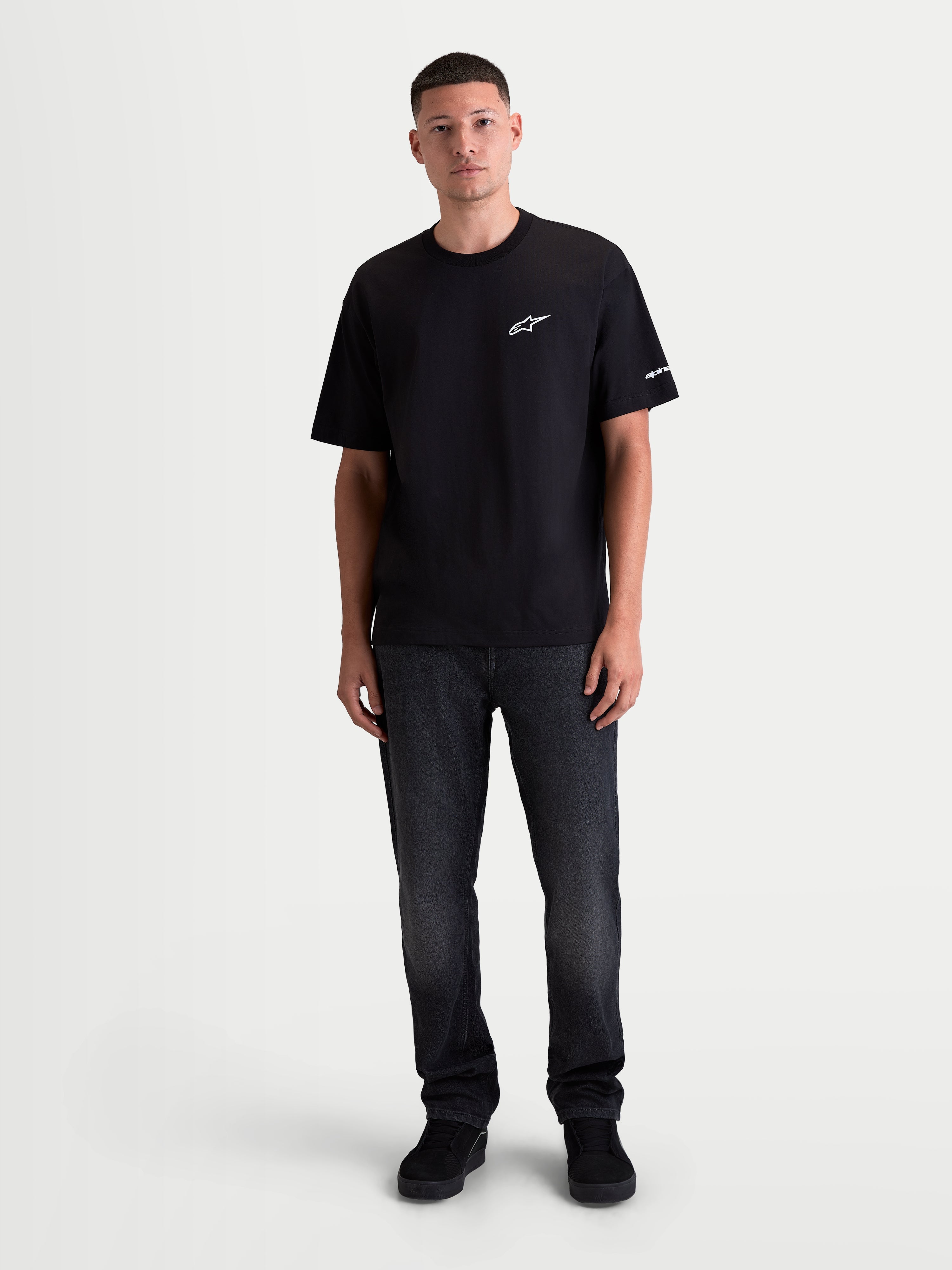On CleanCloud® ブラックTシャツ　サイズS Mandate Oversized CSF Tee - Short Sleeve | Alpinestars®