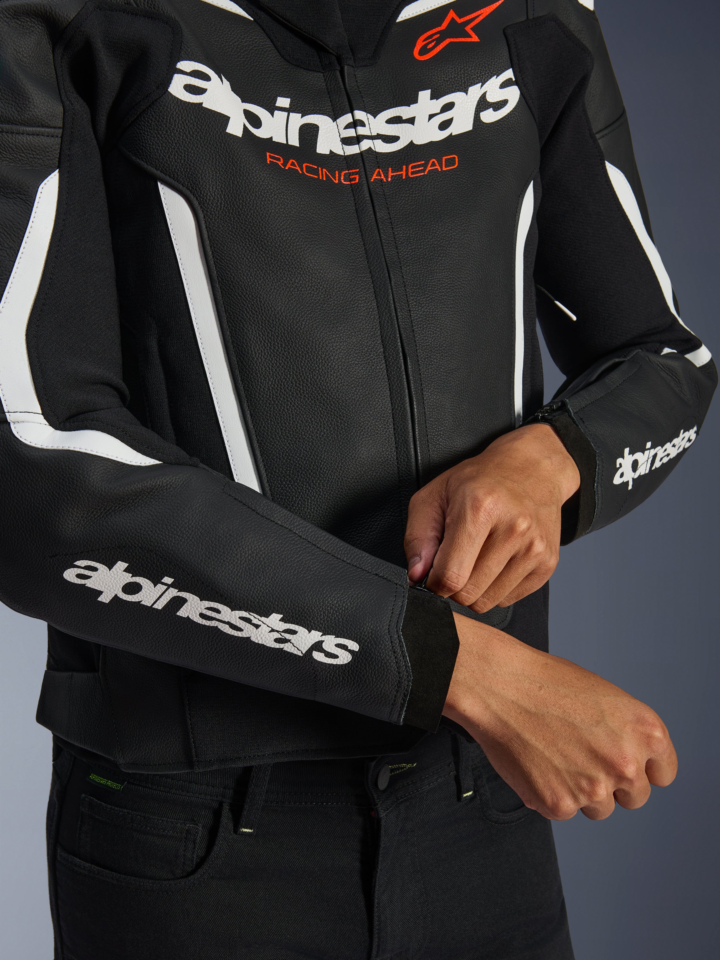 バイクウェア・装備 alpinestars GP FORCE LEATHER JACKET GP Force V2 Leather Jacket - Black RACING/SPORT Jackets
