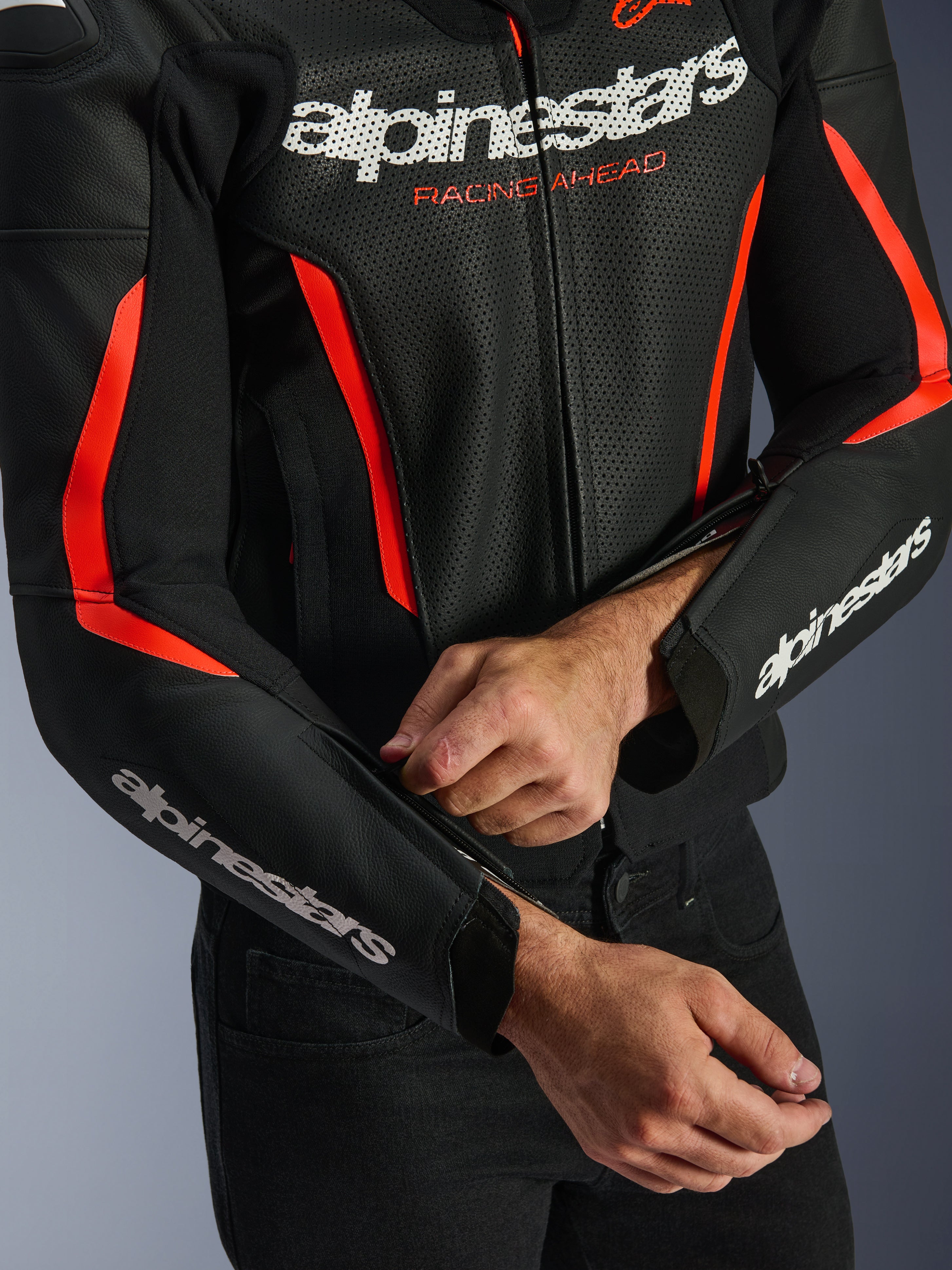 GP Force V2 Air Leather - Motorcycle Jacket | Alpinestars®