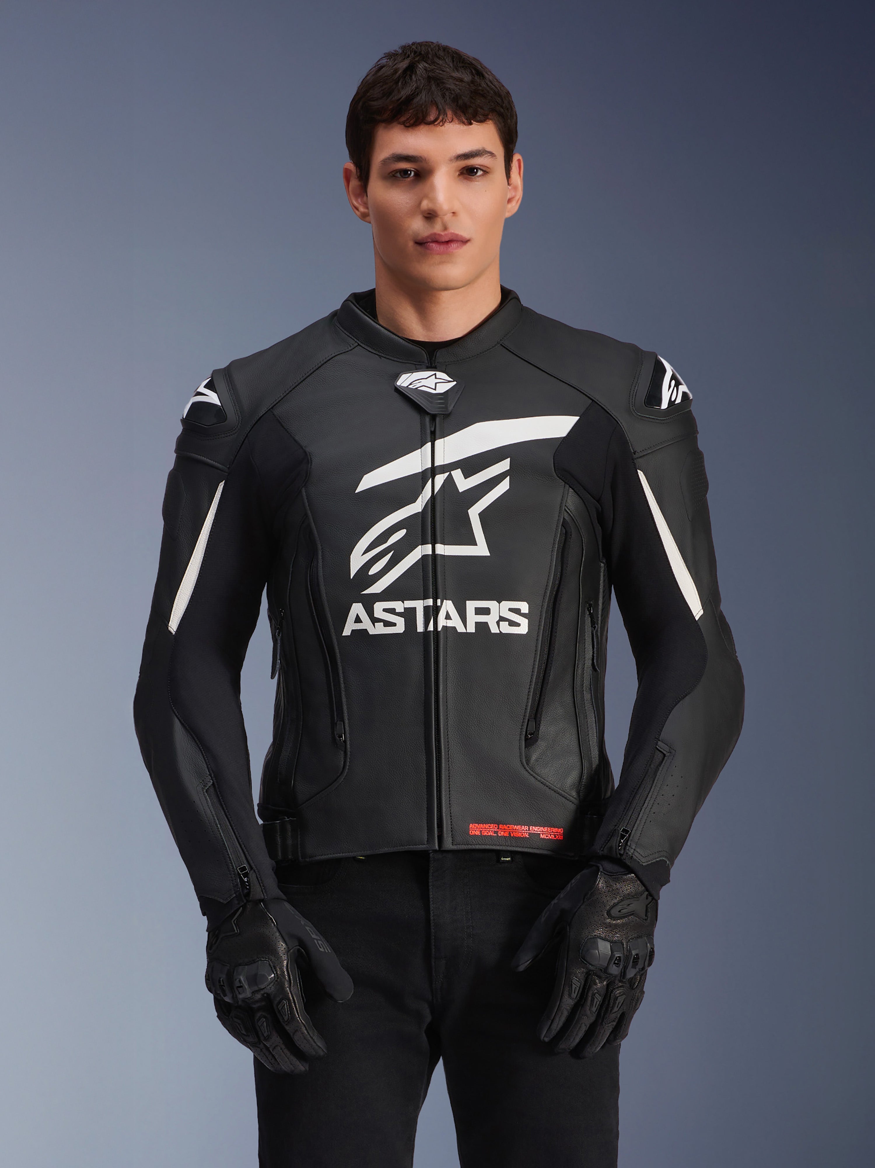 GP Plus V4 Leather Jacket - Motorcycle Jacket | Alpinestars®