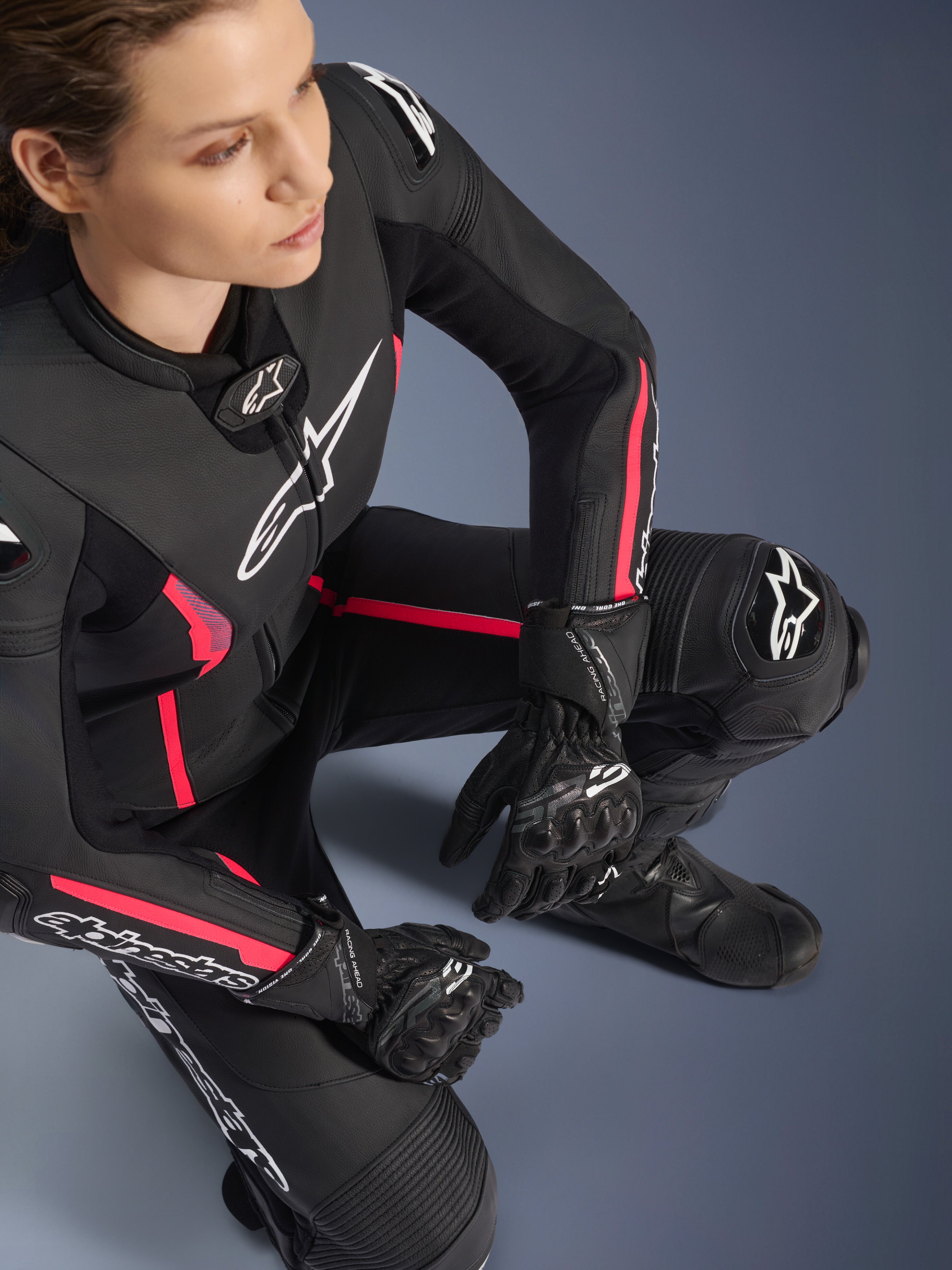 チ*ー様 新品 Alpinestars Stella 　レザー　半額 Women Stella GP Plus 2-Piece - Motorcycle Leather Suit | Alpinestars®