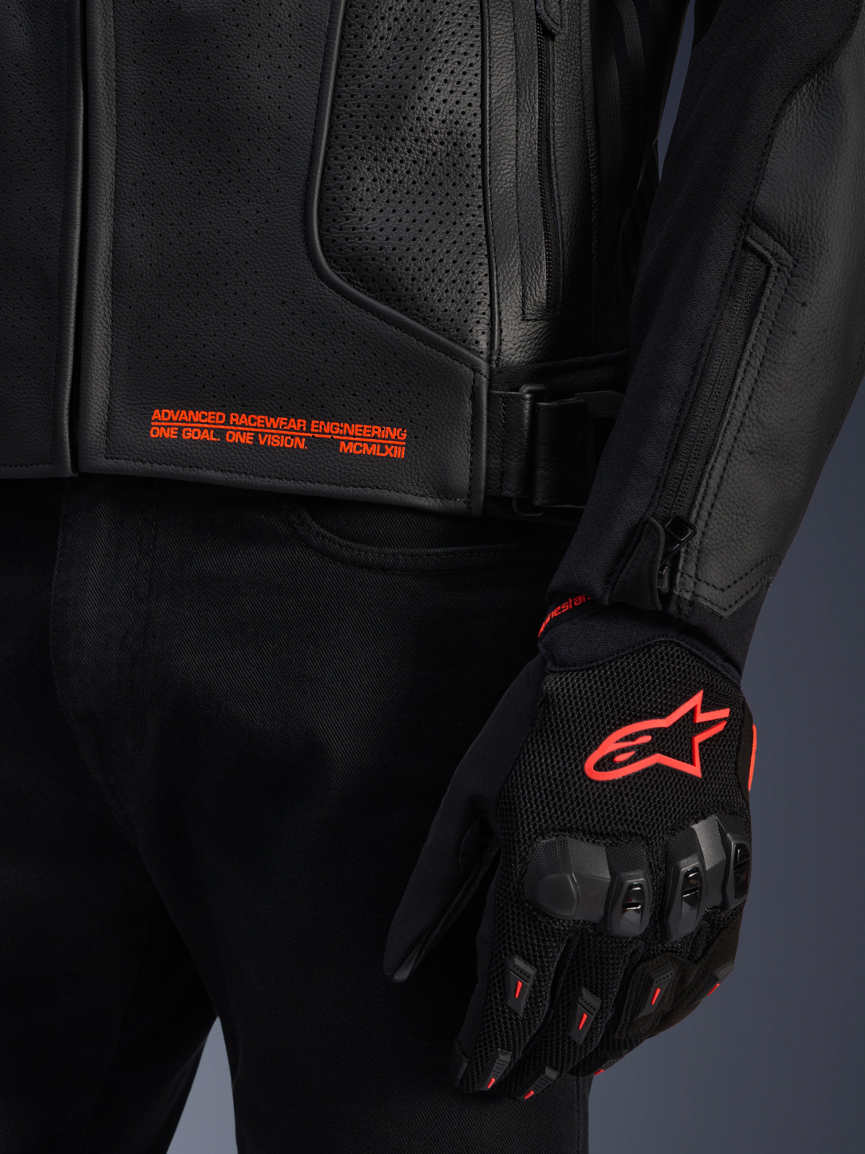 GP Plus R V4 Airflow - Motorcycle Jacket | Alpinestars®
