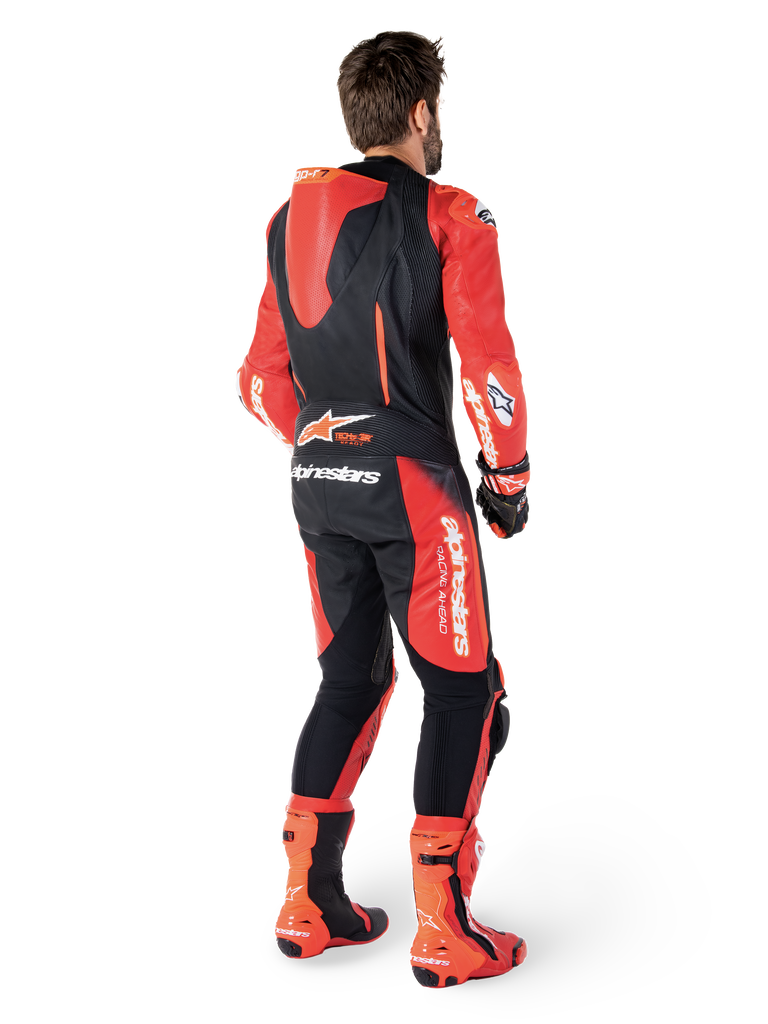 Ricaro R7 Suits GP-R7 1PC Leather Suit - Black RACING Suits | Alpinestars