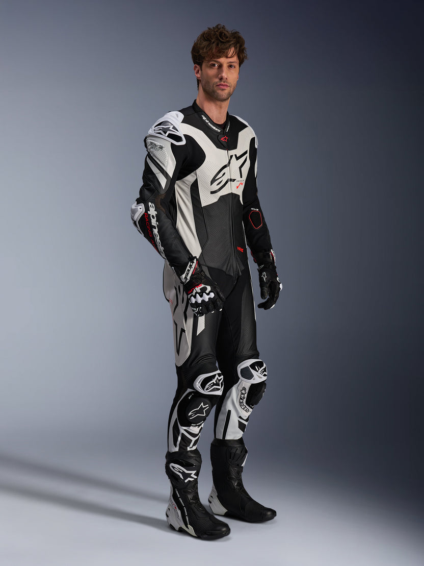 GP Plus R V3 Leather - Motorcycle Gloves | Alpinestars®