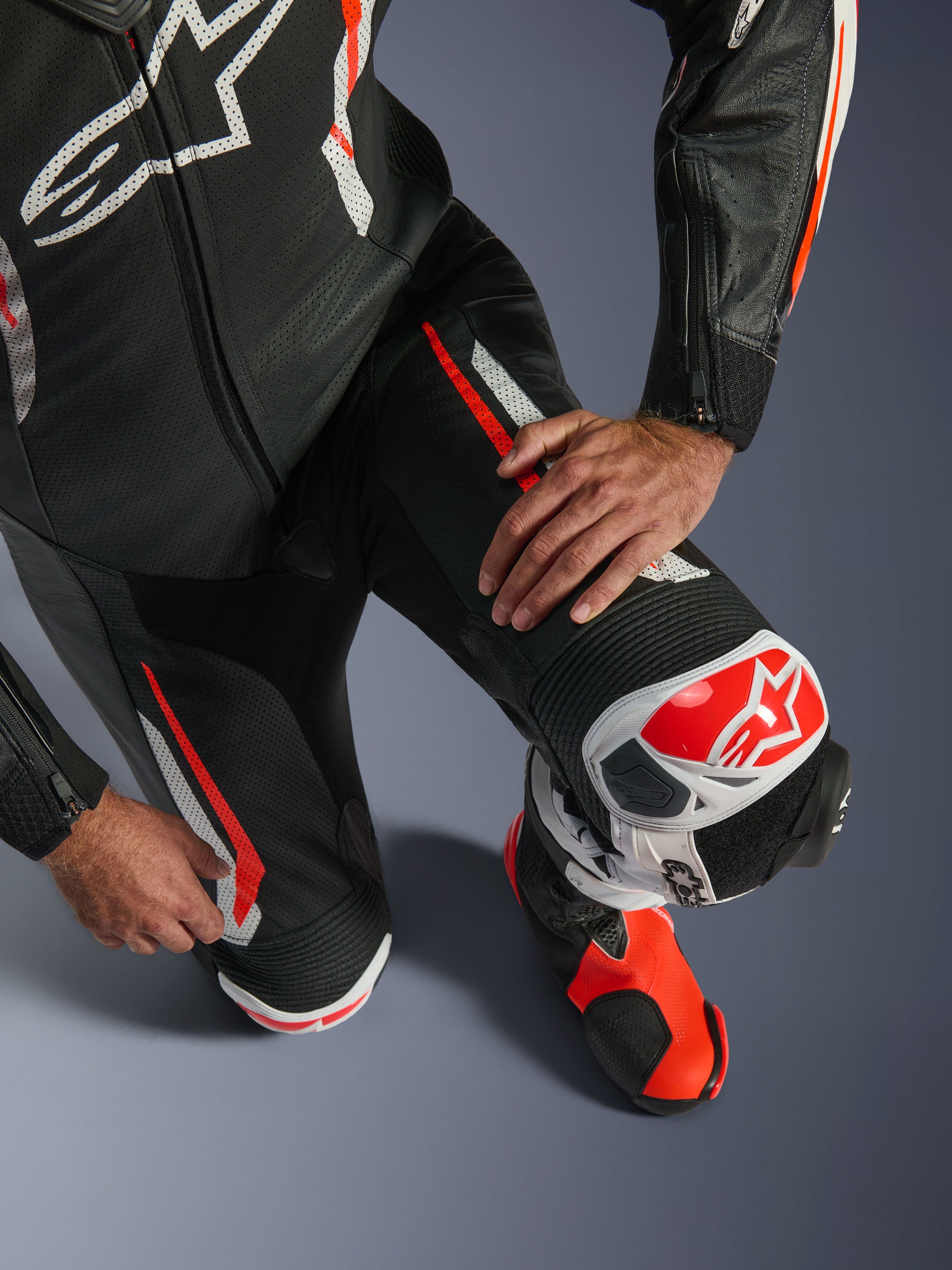 GP Tech V5 1PC Leather Suit - Motorcycle Suit | Alpinestars®