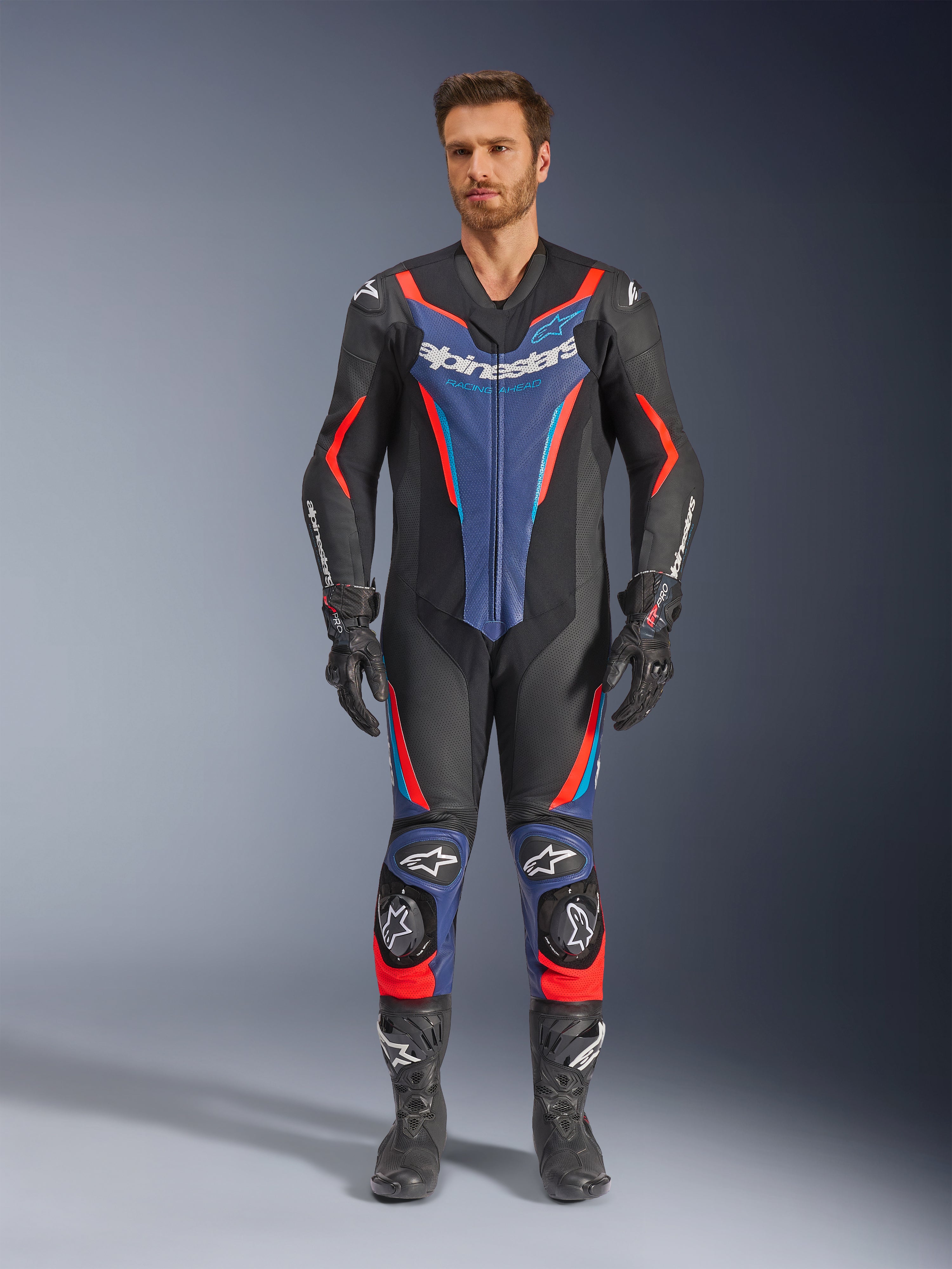 Alpinestars GP Force Phantom EUR58 ワンピース レザースーツ　ツナギ 革 レーシングスーツ GP Force V2 Leather Suit - 1Piece | Alpinestars