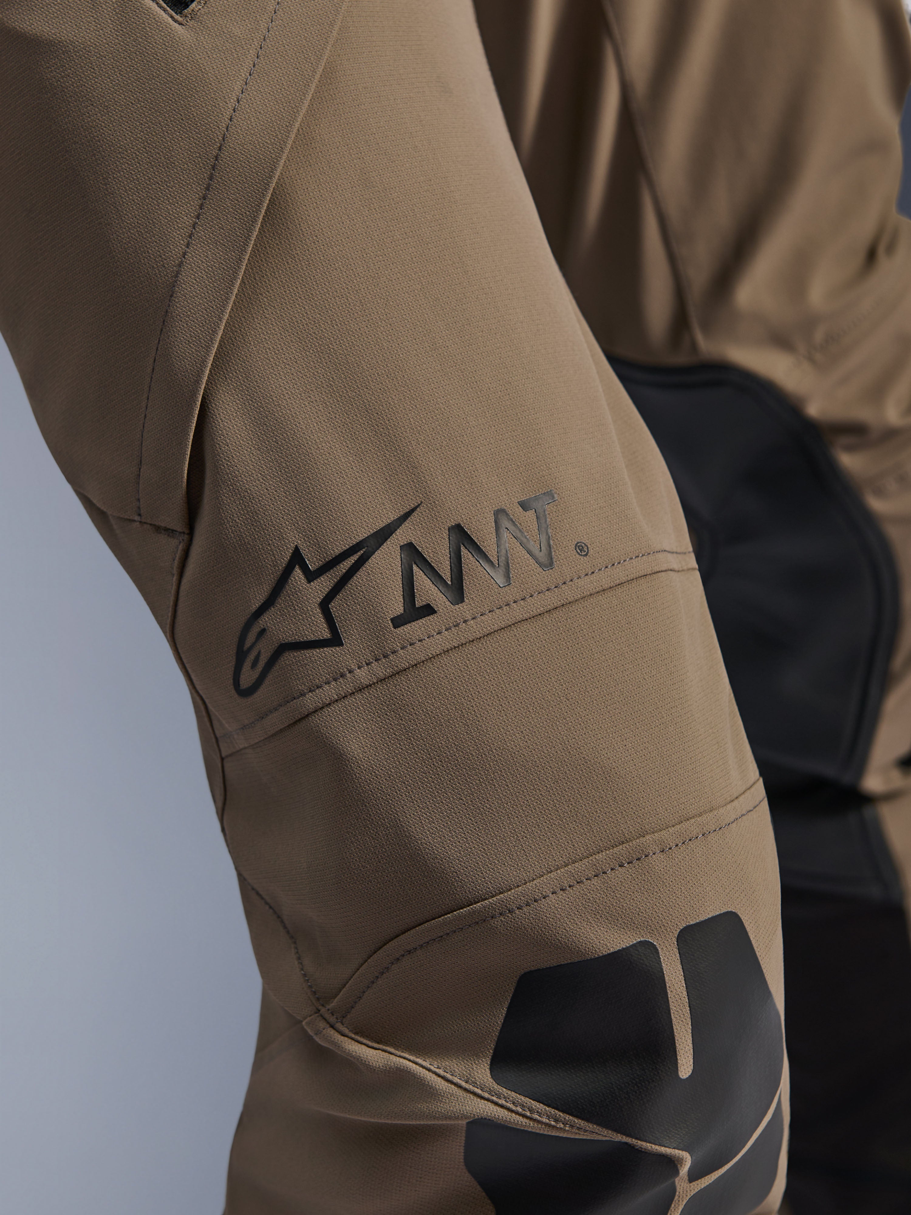 AMT-8 Stretch Drystar® XF - Motorcycle Pants | Alpinestars®