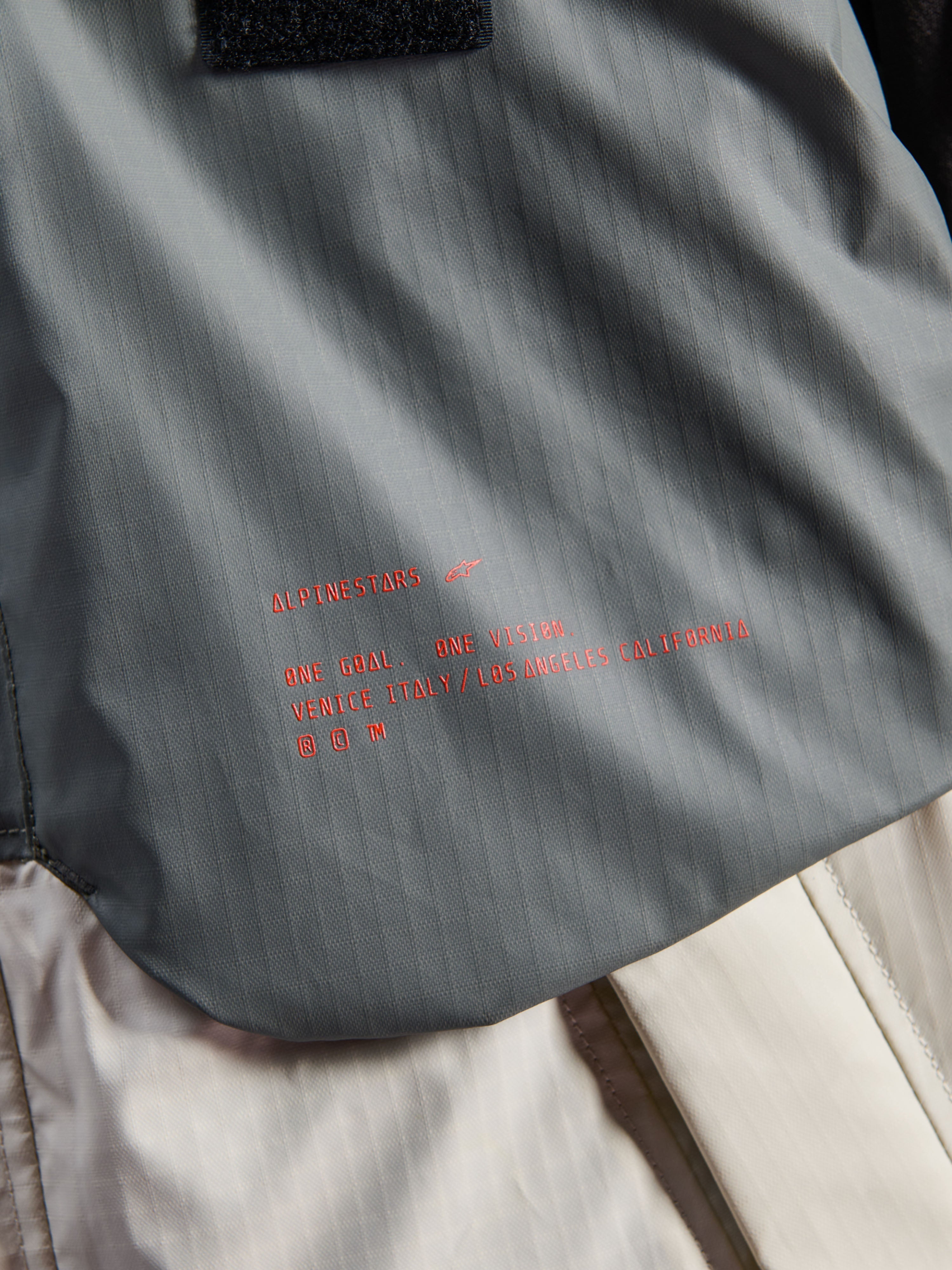 アポロ DEUXIEME CLASSE a point etc アウター Mospher Waterproof - Motorcycle Jacket | Alpinestars®