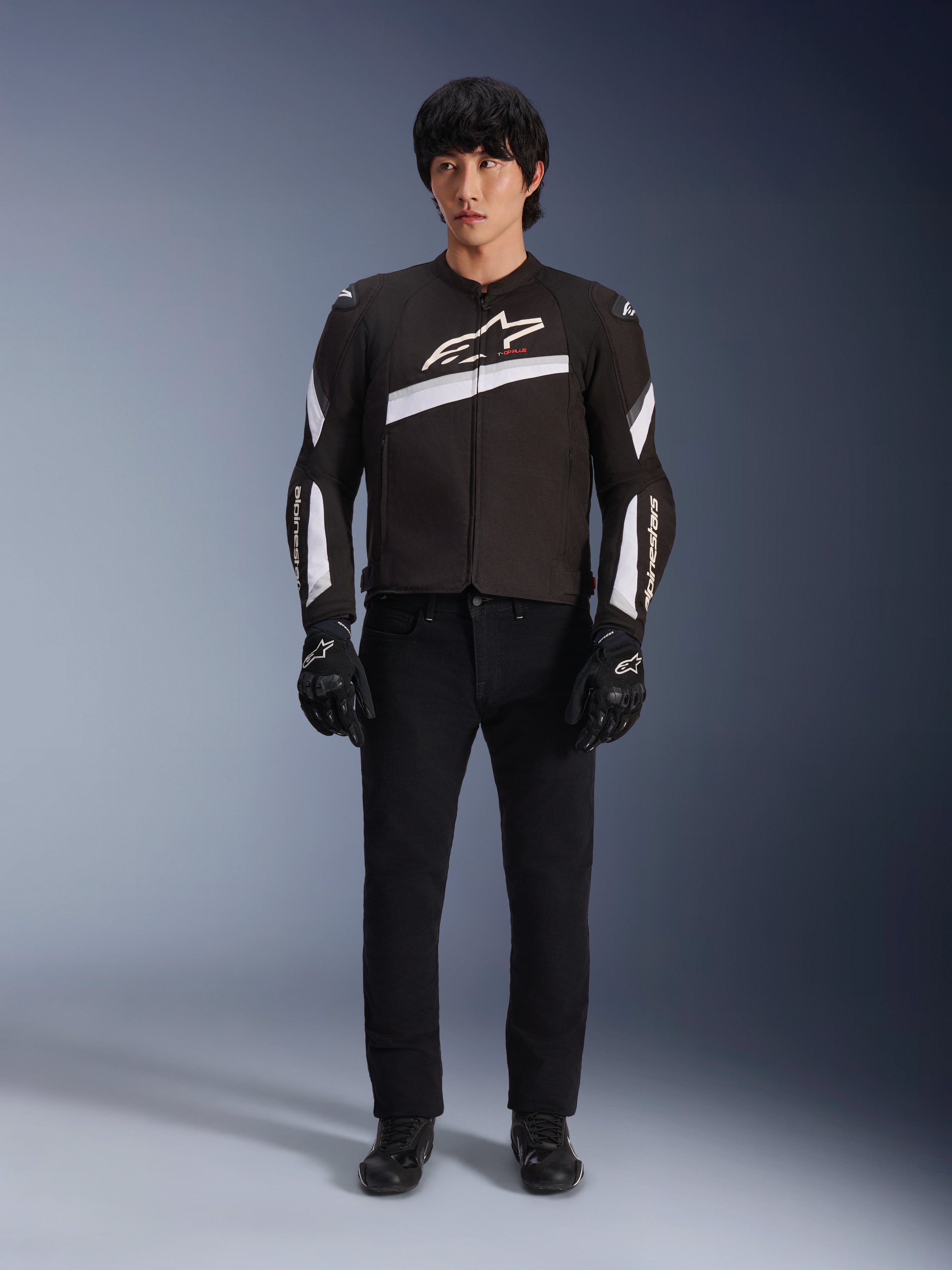 T-GP Plus R V4 - Motorcycle Jacket | Alpinestars®