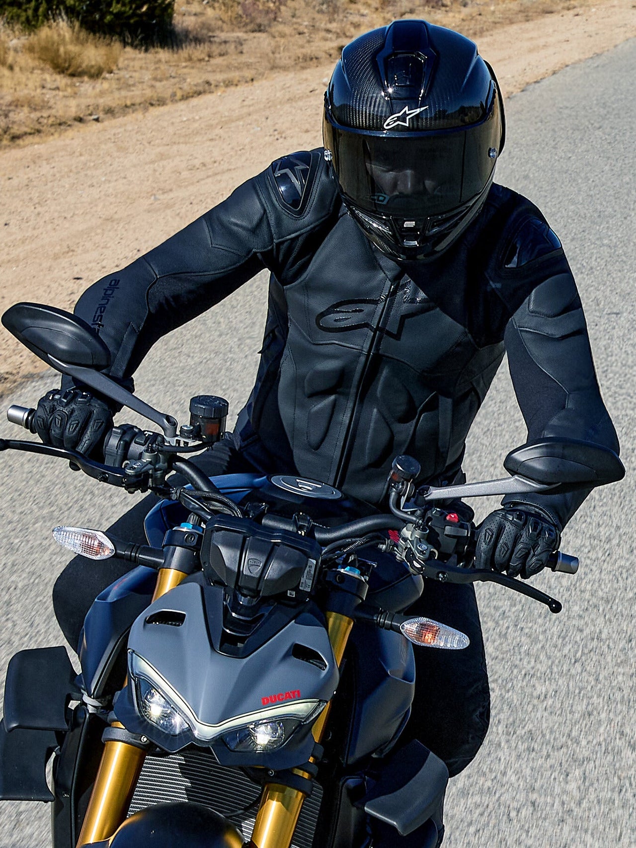 bike helmet and jacket 46 / Black