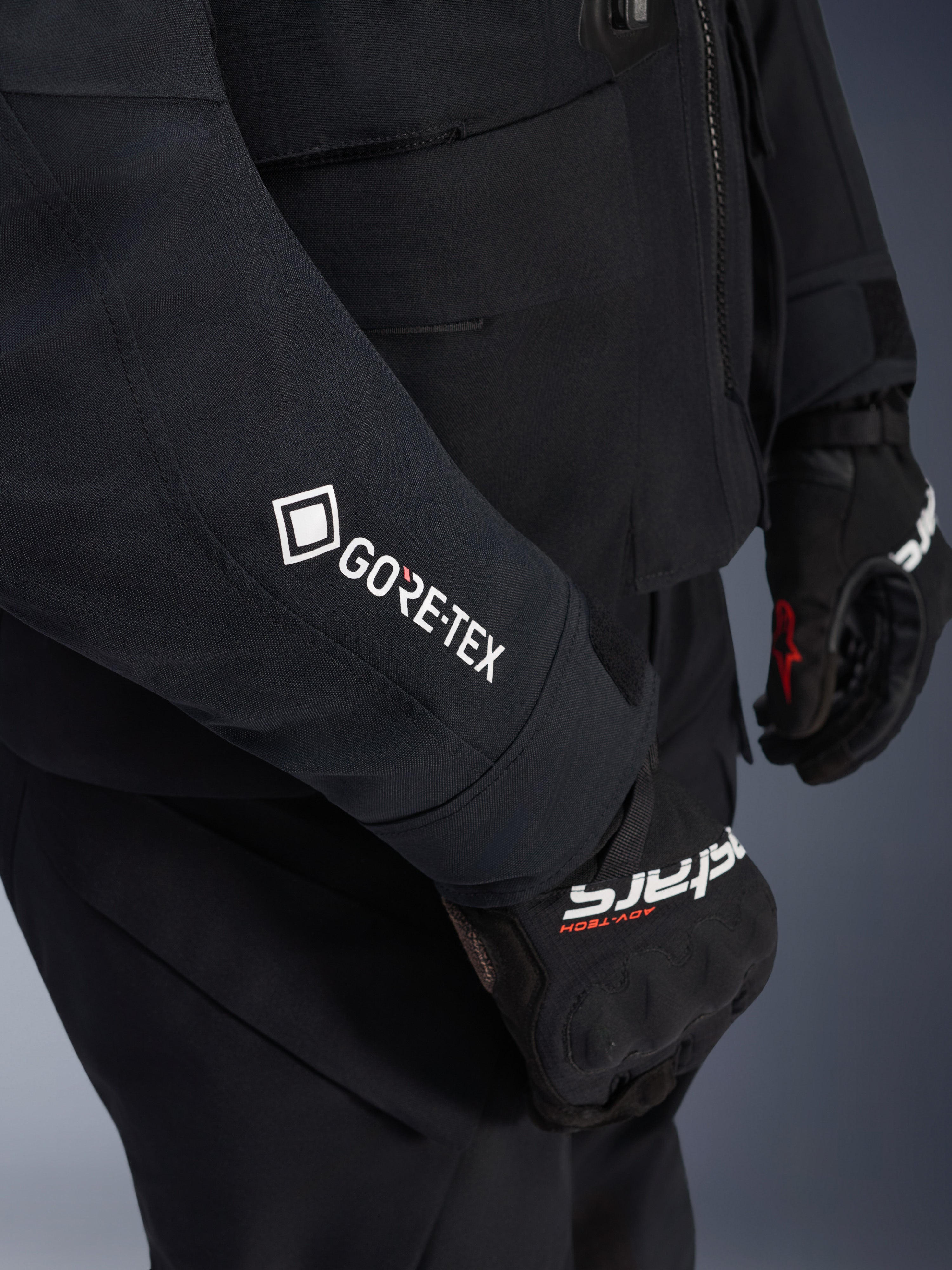 ST-7 2L Gore-Tex Jacket - Motorcycle Jacket | Alpinestars®