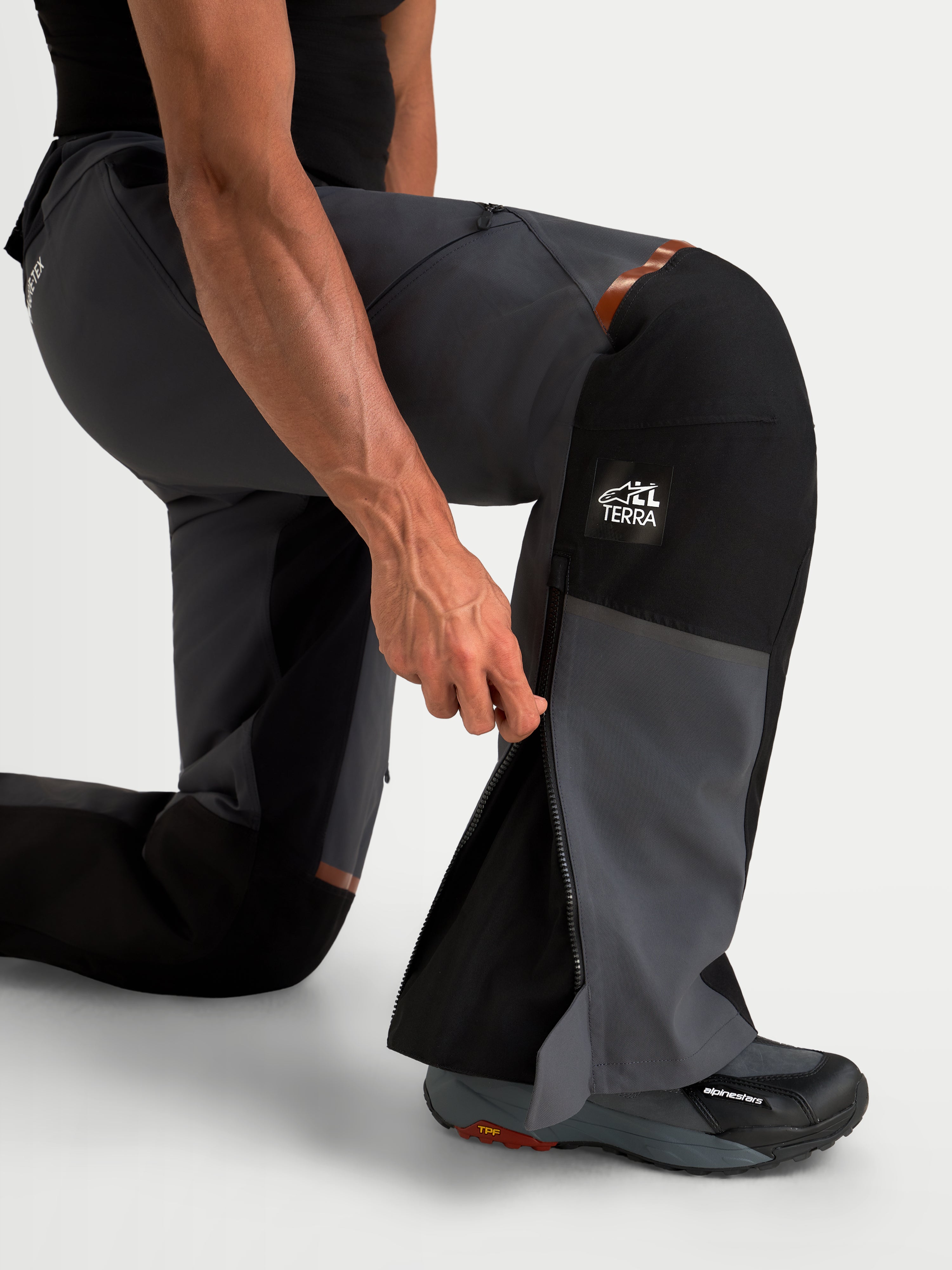 ST-7 V2 2L Gore-Tex Pants | Alpinestars®