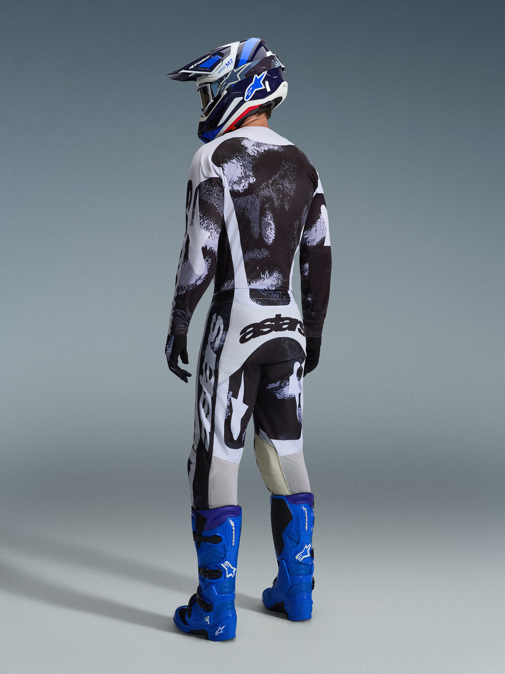 2026 Racer Lahnd Gear Set