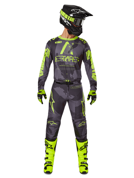 3720925-9178_d1-Racer-