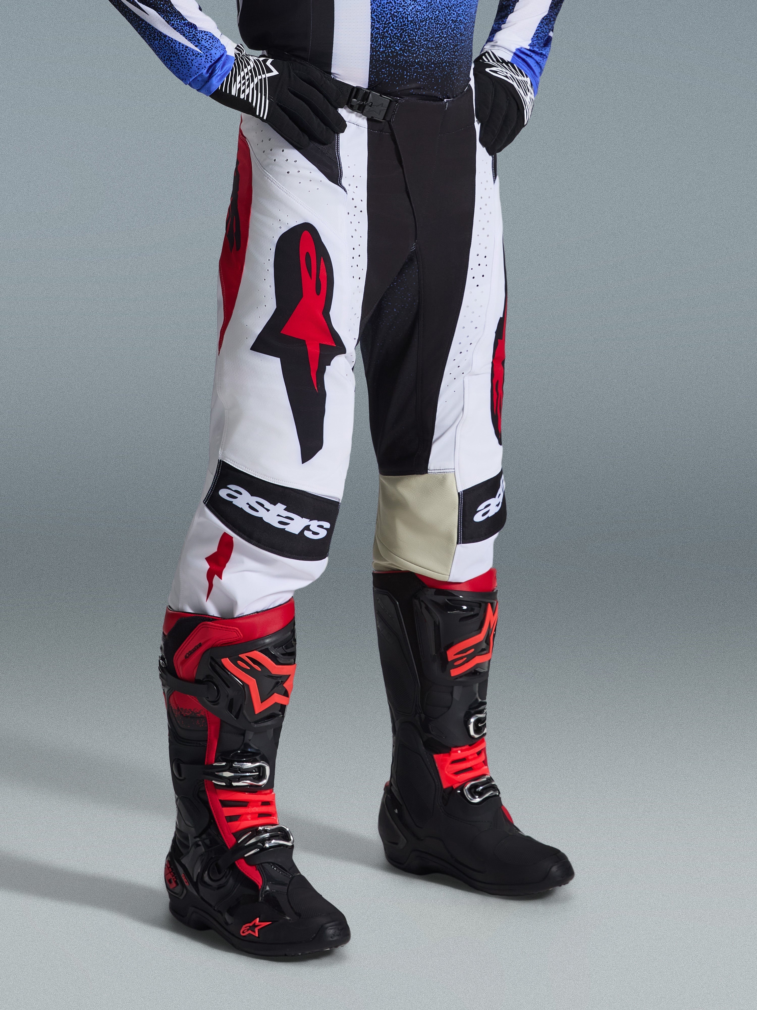 新品タグ付き Norway Alpine Teamモデル他 フルオープンパンツ 2026 Techstar Knif - MX Pants | Alpinestars®