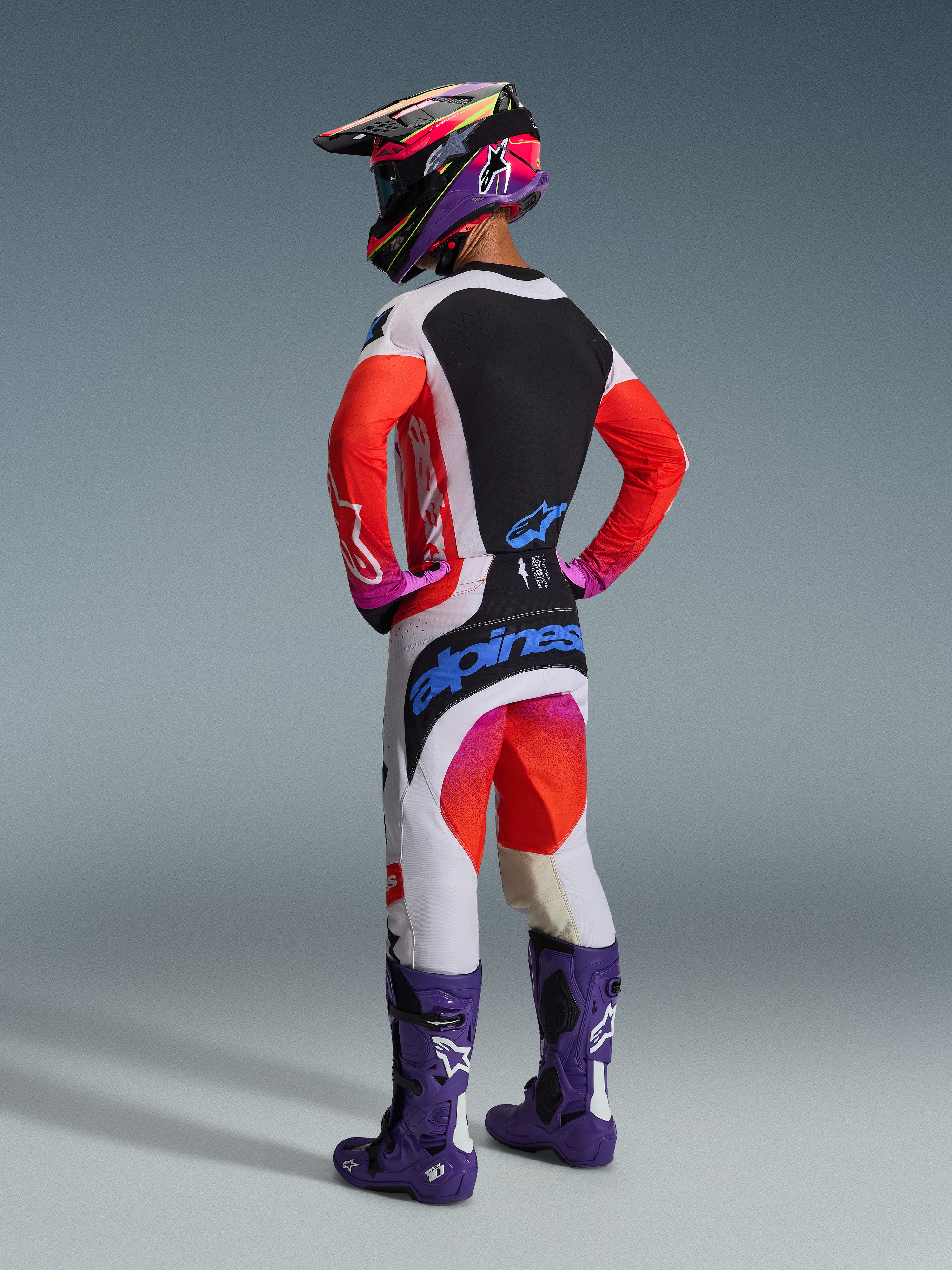 2026 Techstar Knif Gear Set