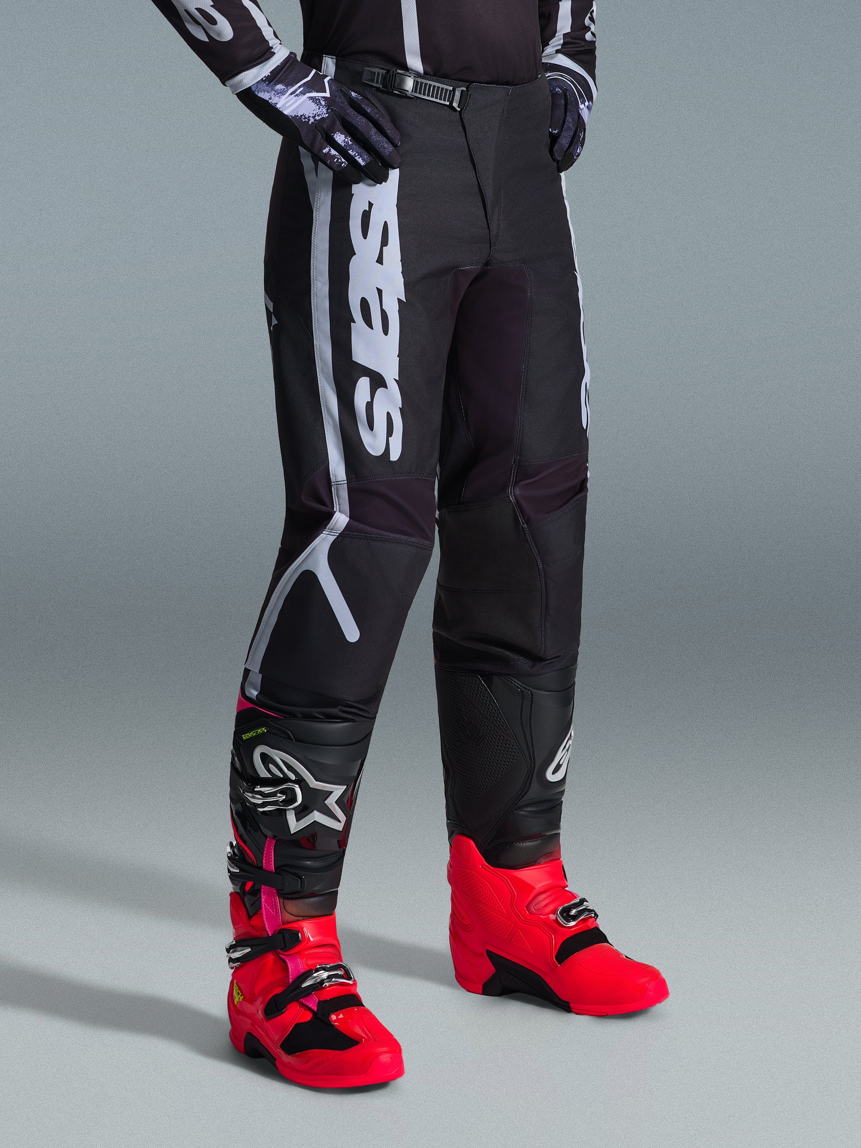 2026 Fluid Apex Pants - Black MOTOCROSS Pants | Alpinestars