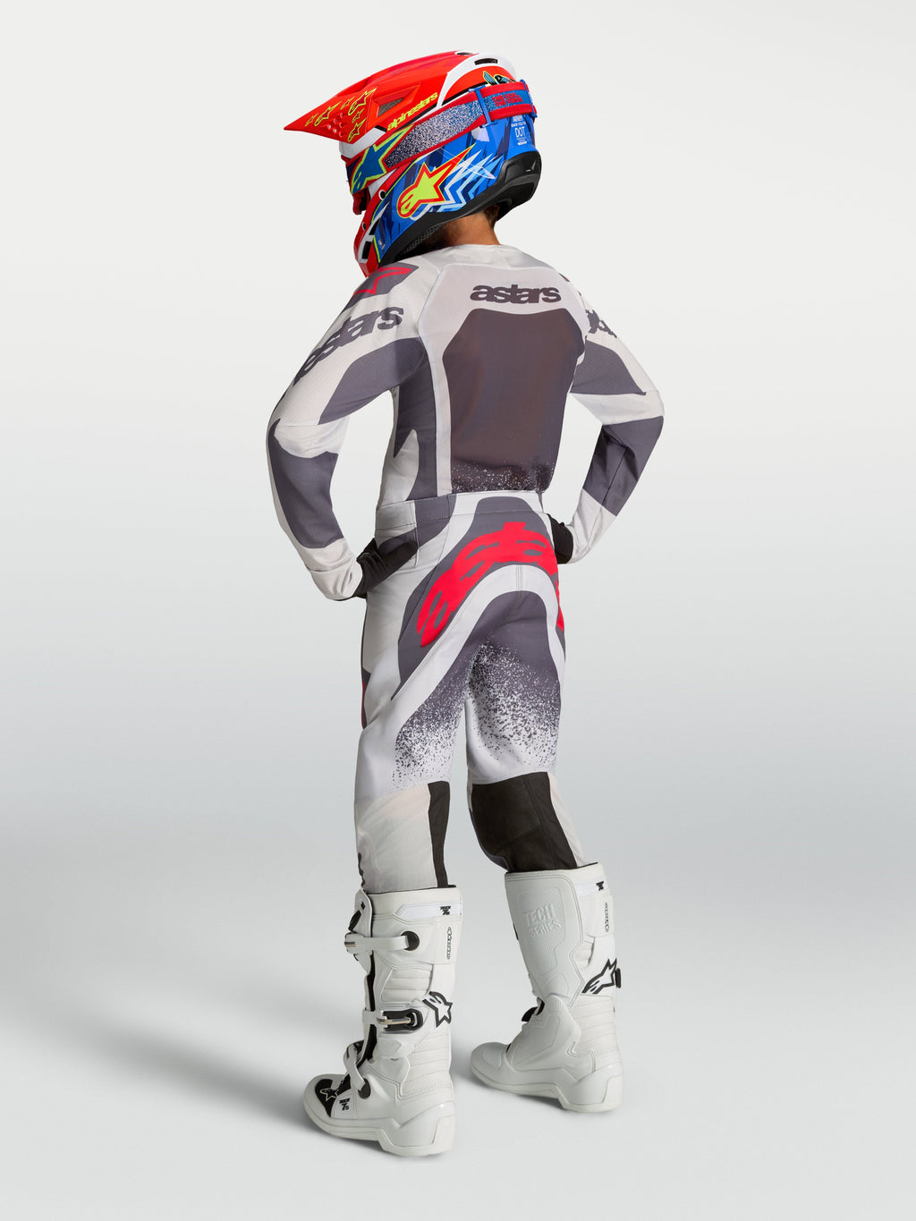 Youth Supertech Swan Gear Set