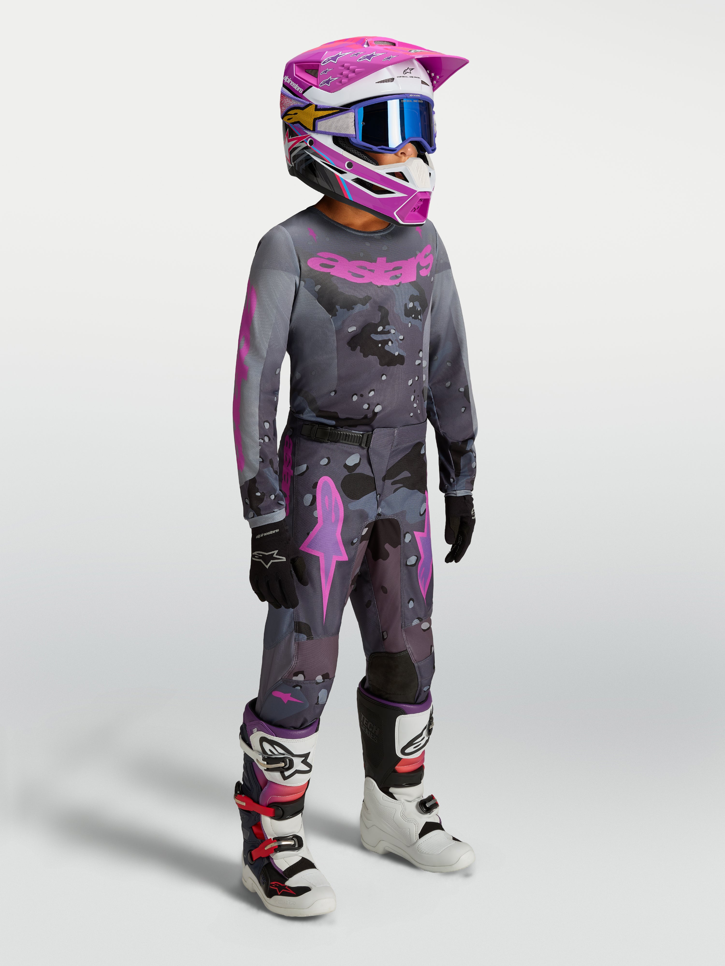 Youth Fluid Lone Gear Set