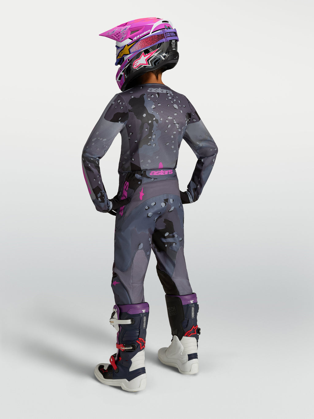 Youth Fluid Lone Gear Set