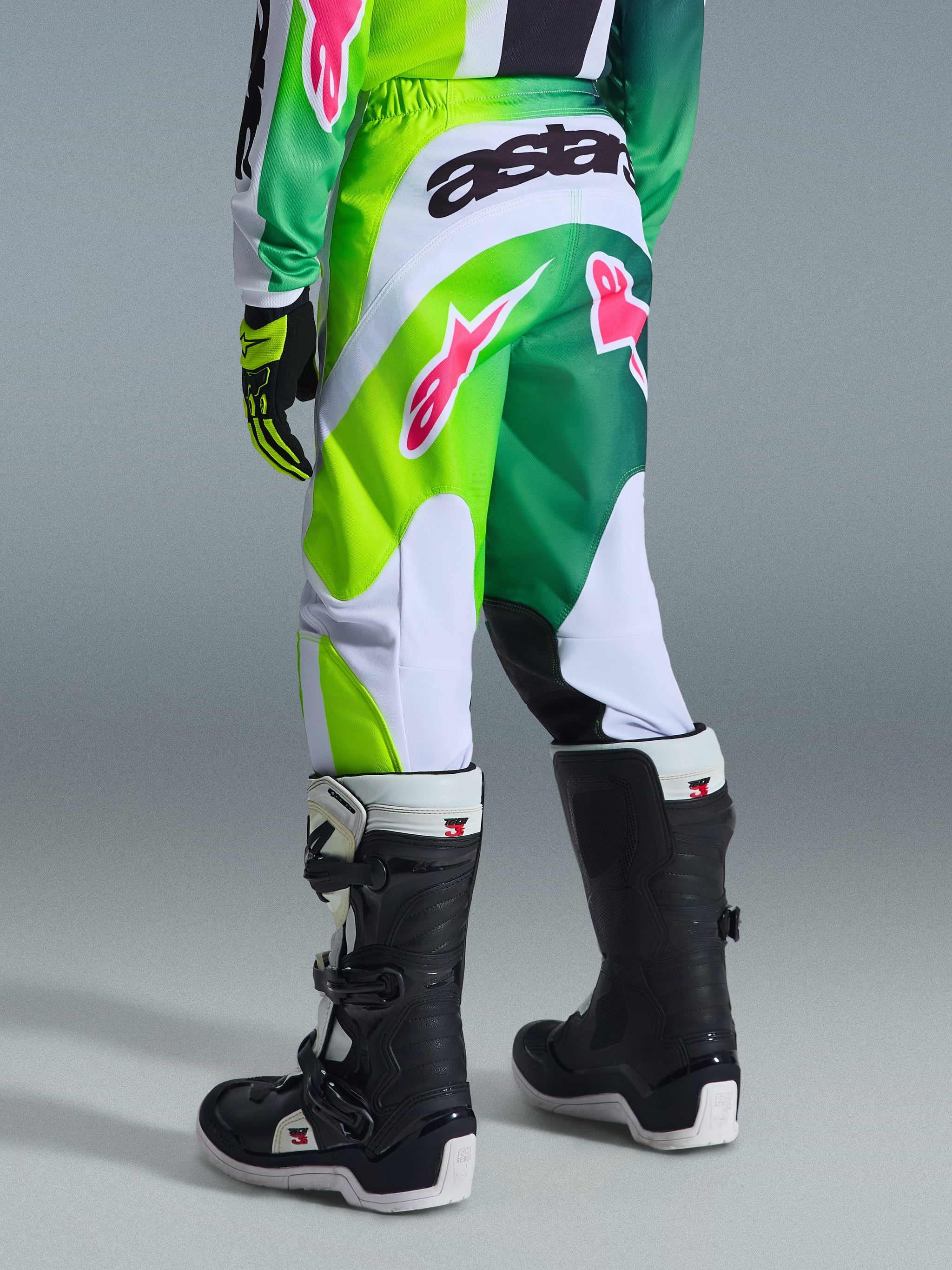 2026 Youth Fluid Portl Gear Set