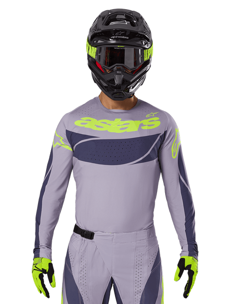 3760725-919_d-T-star-