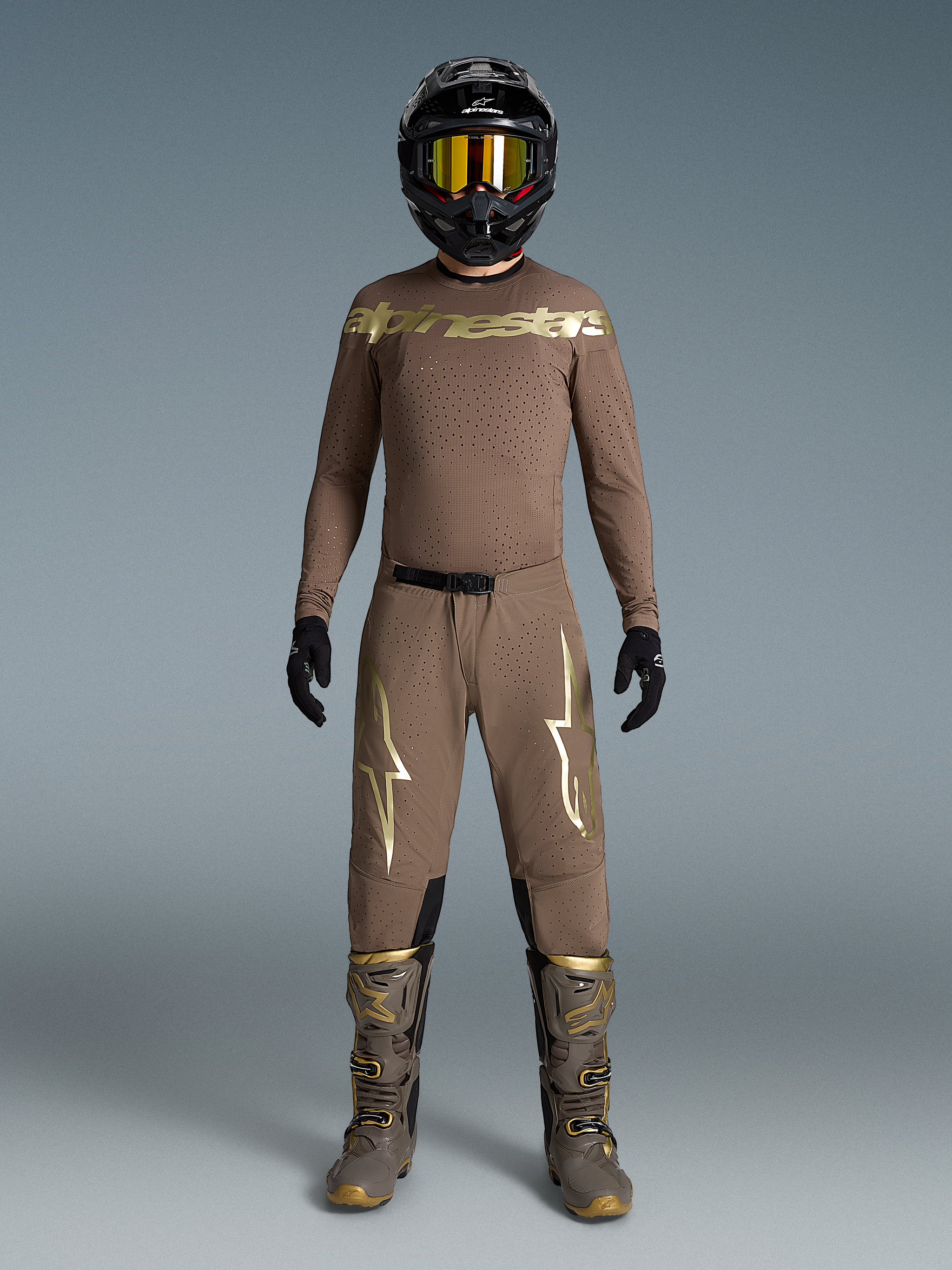 Limited Edition Supertech Air Gold Gear Set