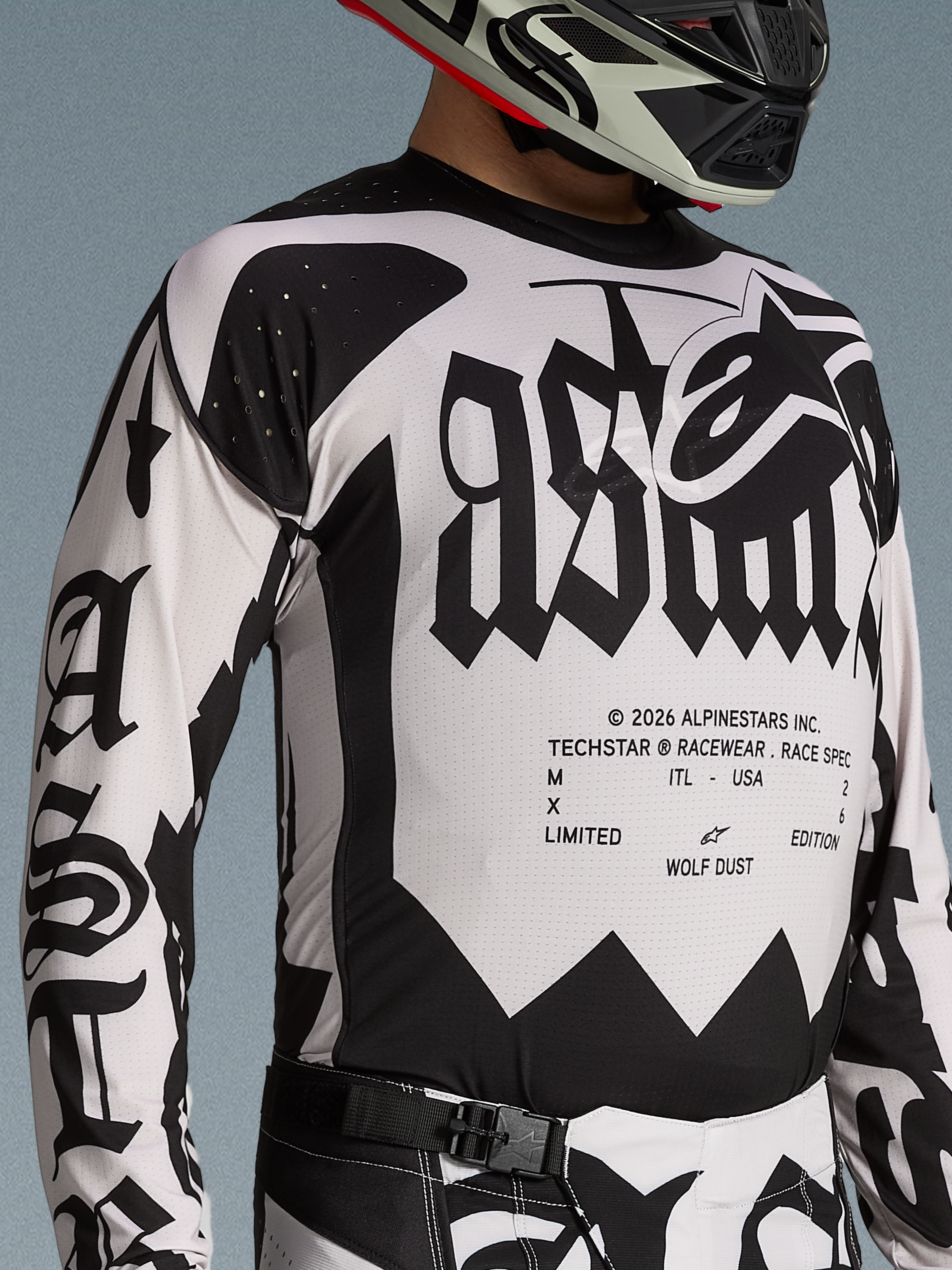 Limited Edition Techstar Wolf Dust Gear Set