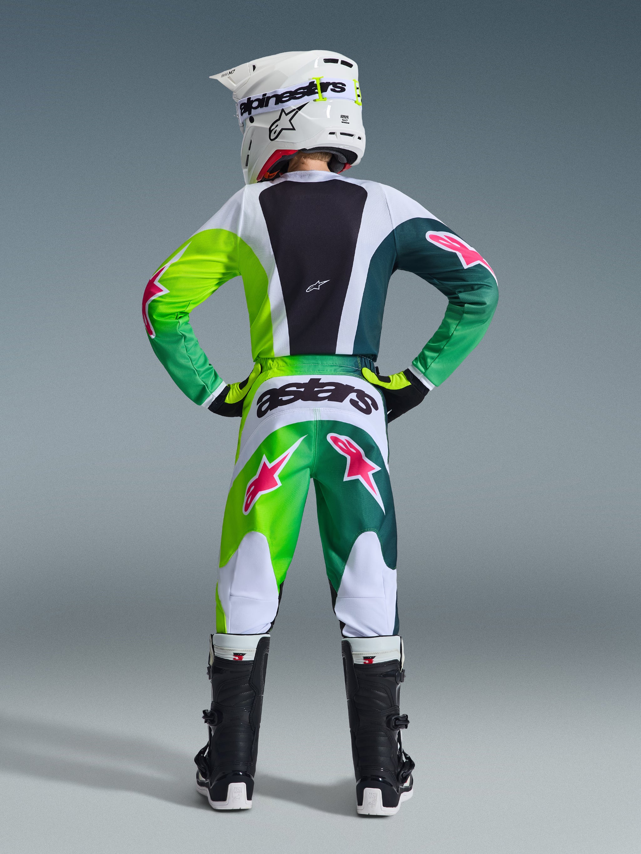 2026 Youth Fluid Portl Gear Set