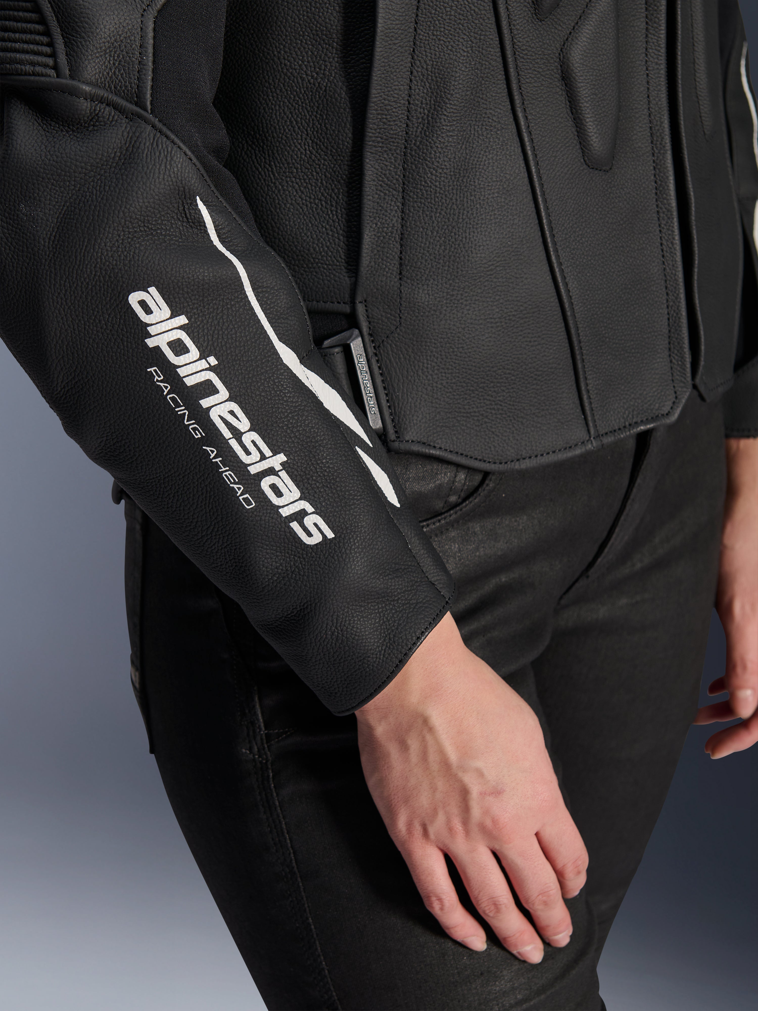 Woman Stella Dusk Leather Jacket - Motorcycle Jacket | Alpinestars®