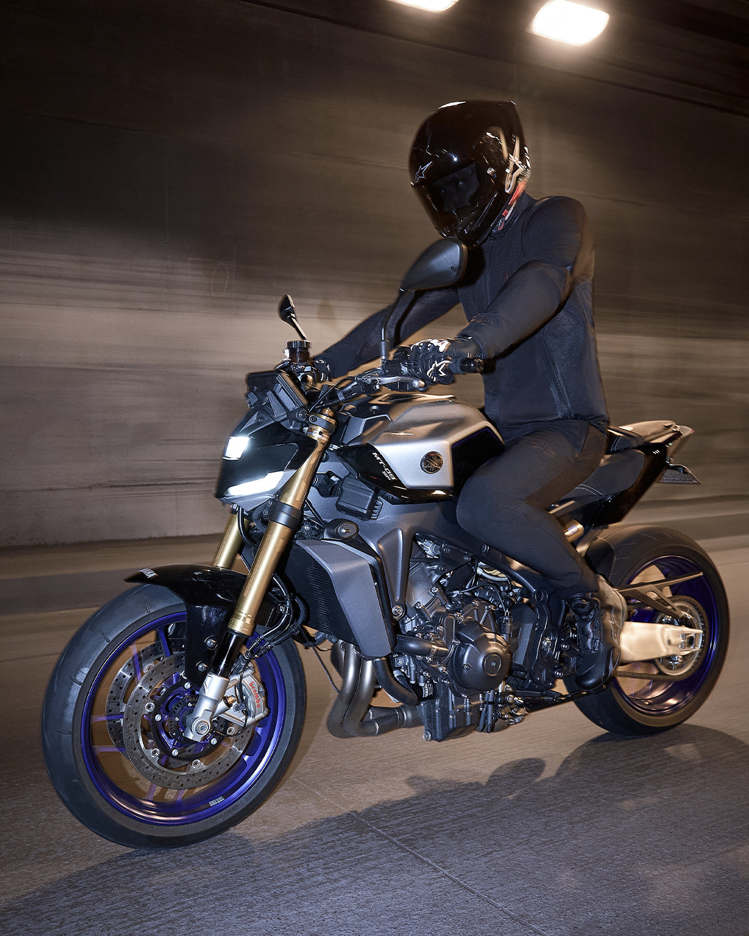 Image 24148775600186