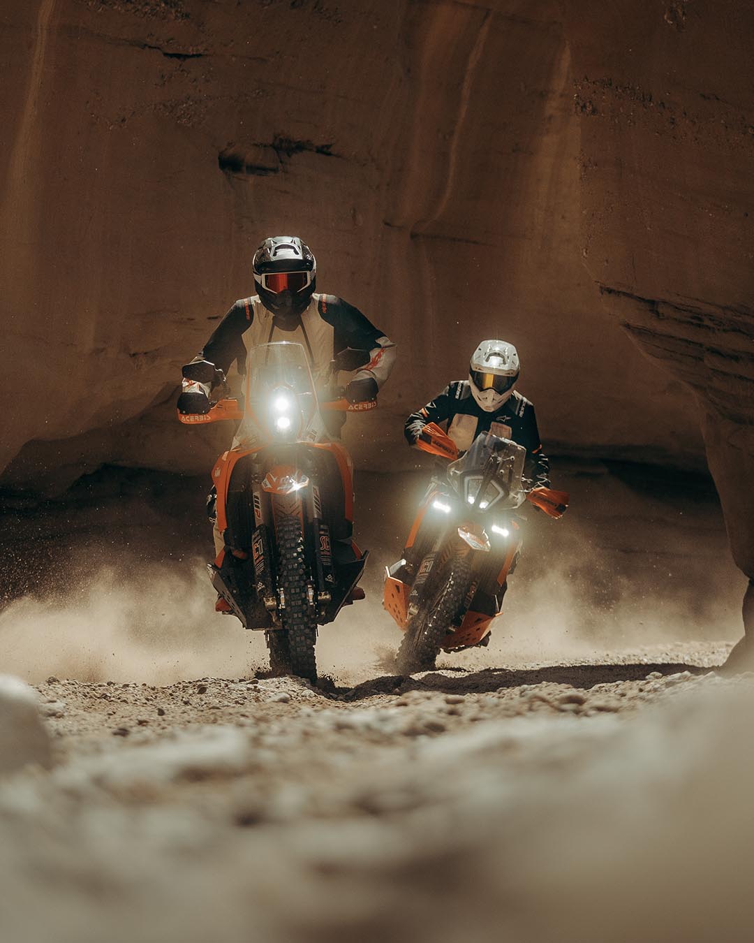 Image 23263341314106