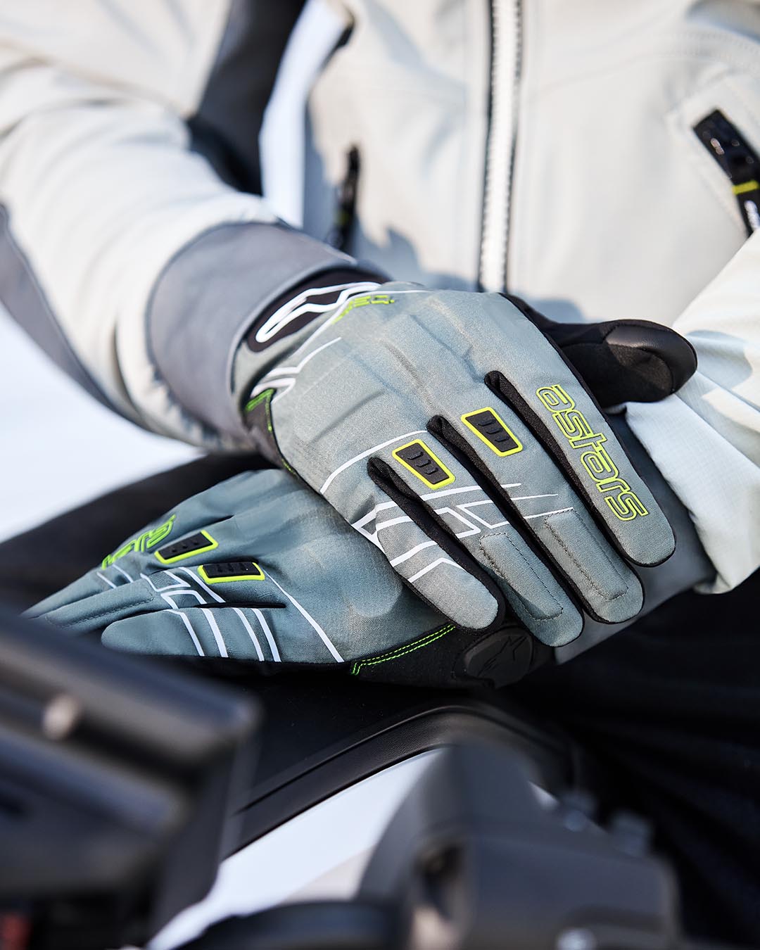 Moblast Waterproof - Motorcycle Gloves | Alpinestars®