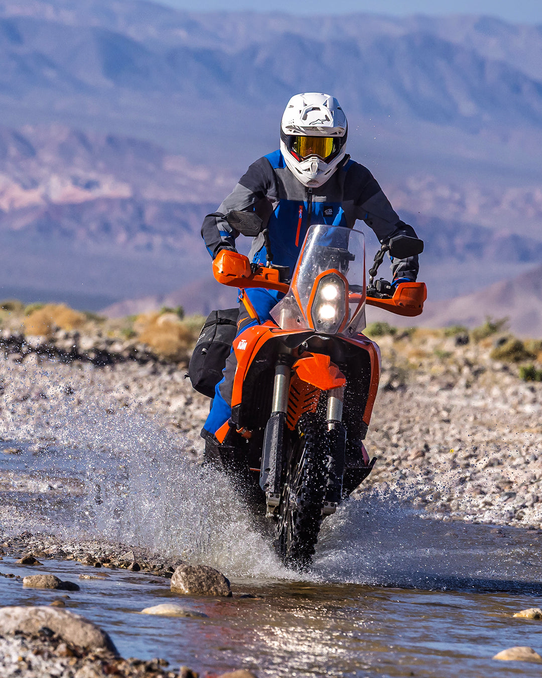 Maxdura Drystar®Xf Laminated Armored Shell | Alpinestars