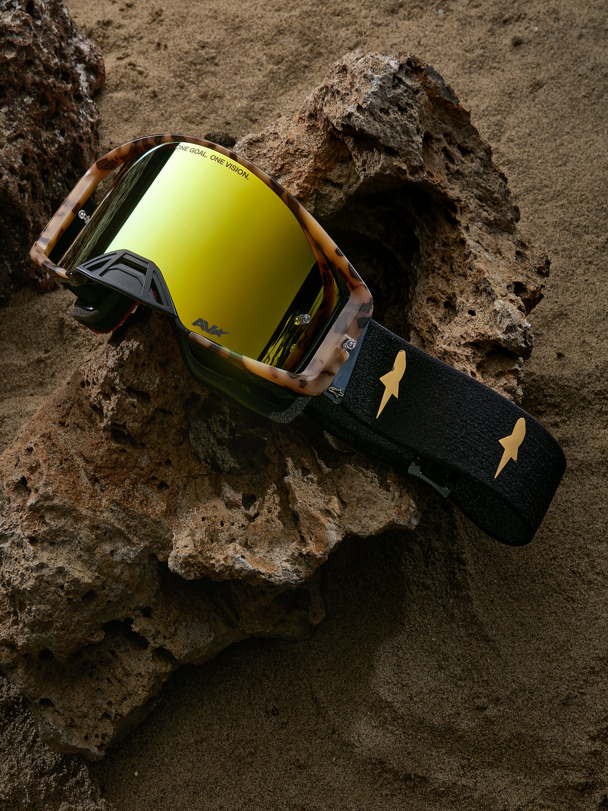 Limited Edition Supertech Zona Goggles